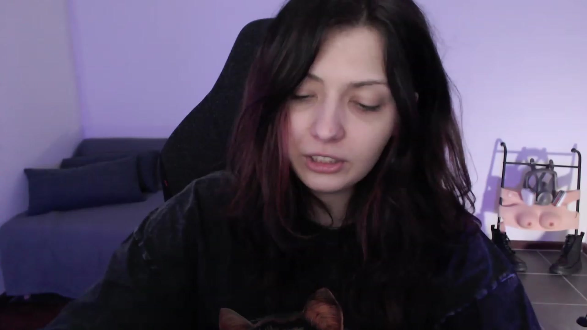 Gallery image thumbnail from RoomToAvoid's myfreecams stream on, 09/21/2023, 04:51 image 15 of 20