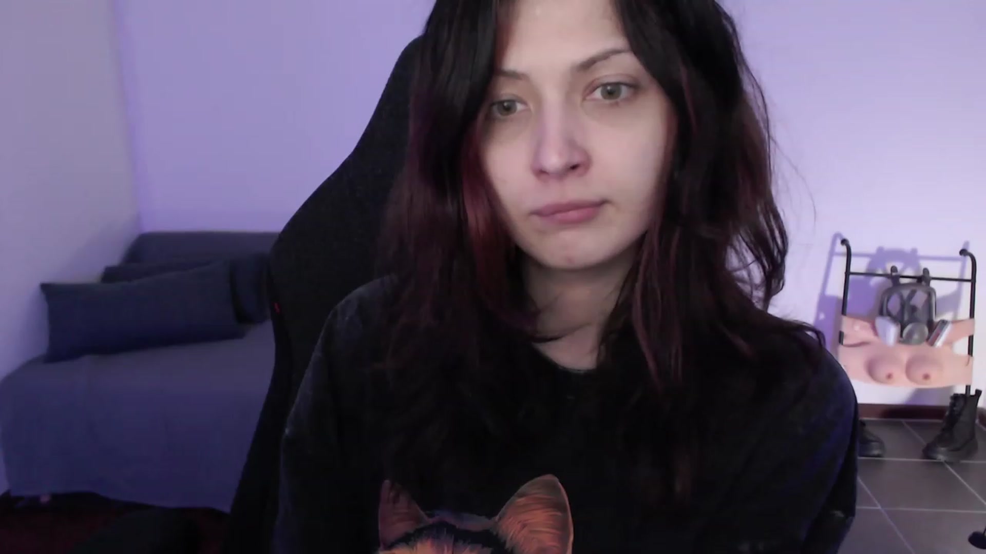 Gallery image thumbnail from RoomToAvoid's myfreecams stream on, 09/21/2023, 04:51 image 17 of 20