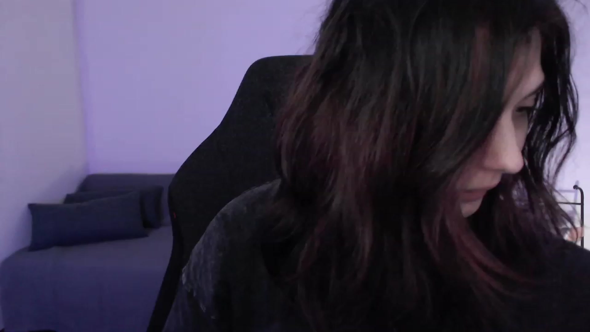 Gallery image thumbnail from RoomToAvoid's myfreecams stream on, 09/21/2023, 04:51 image 7 of 20