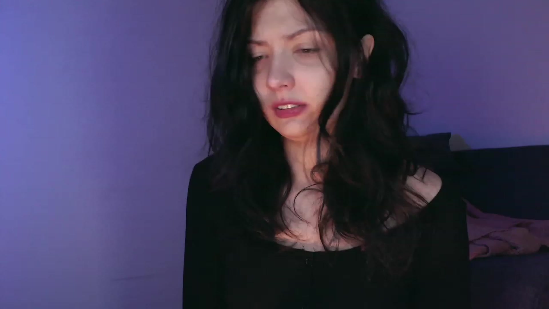 Gallery image thumbnail from RoomToAvoid's myfreecams stream on, 09/28/2023, 02:33 image 2 of 20