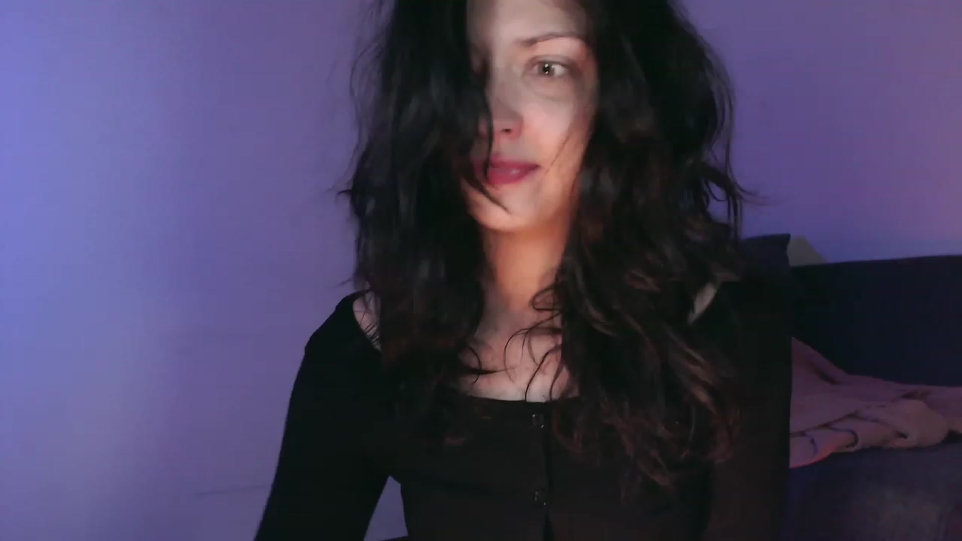 Gallery image thumbnail from RoomToAvoid's myfreecams stream on, 09/28/2023, 02:33 image 9 of 20