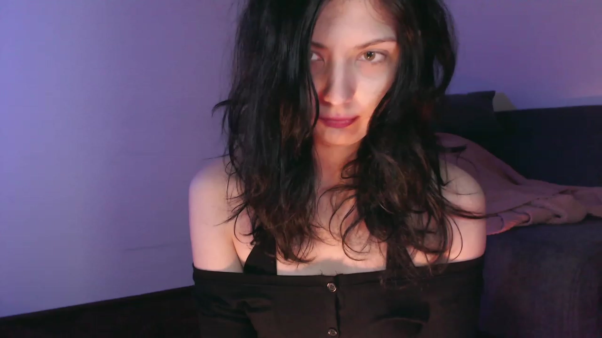 Gallery image thumbnail from RoomToAvoid's myfreecams stream on, 09/28/2023, 02:33 image 16 of 20