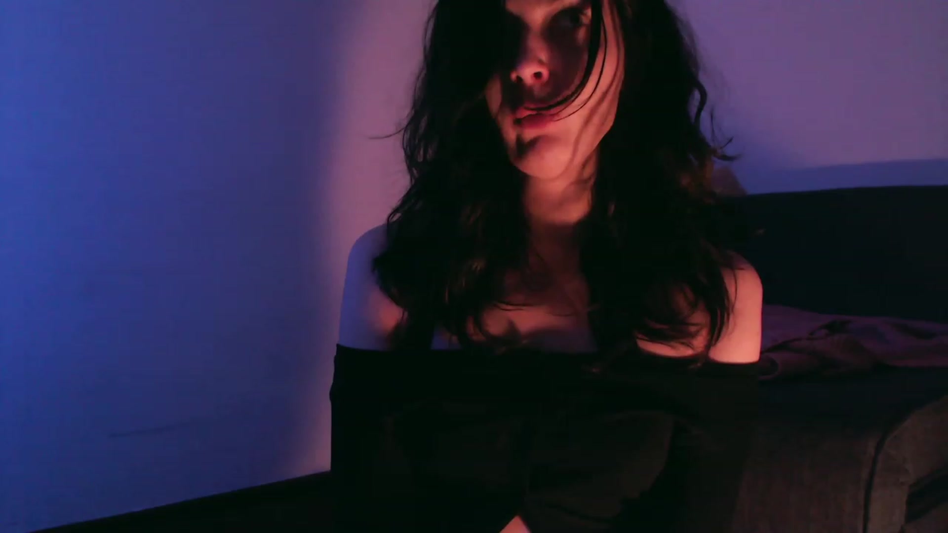 Gallery image thumbnail from RoomToAvoid's myfreecams stream on, 09/28/2023, 05:47 image 15 of 20