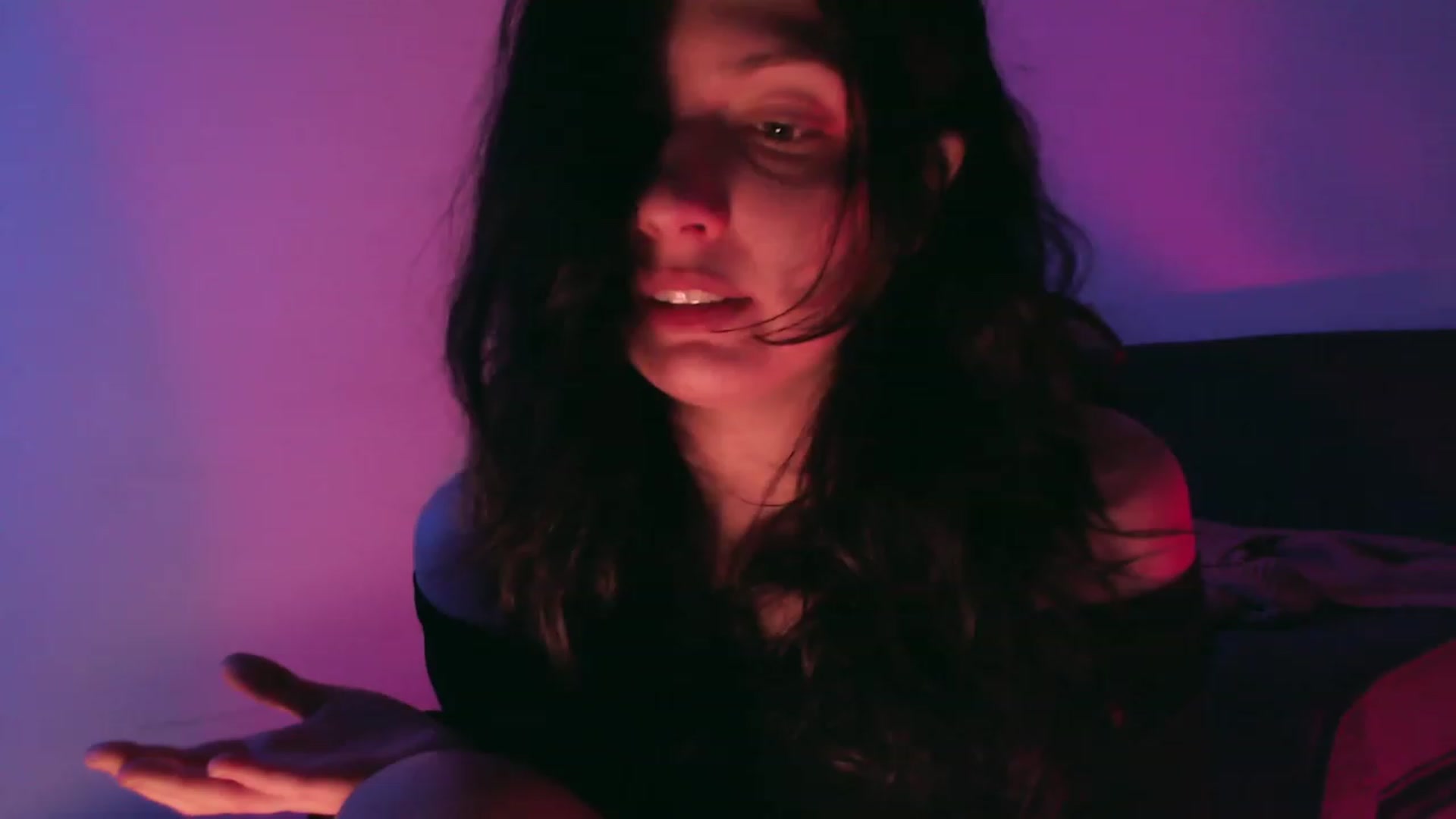 Gallery image thumbnail from RoomToAvoid's myfreecams stream on, 09/28/2023, 06:28 image 20 of 20