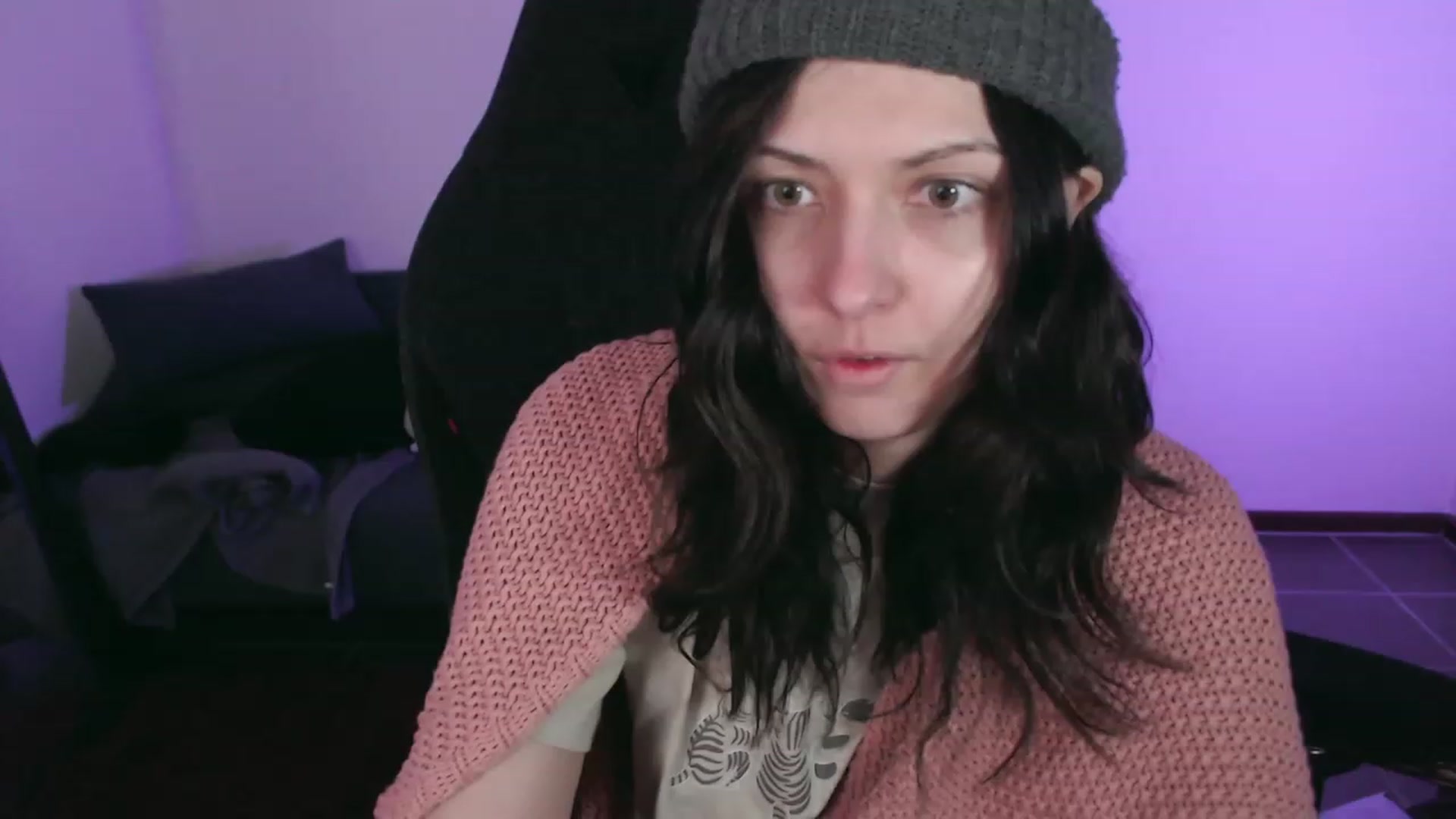 Gallery image thumbnail from RoomToAvoid's myfreecams stream on, 10/15/2023, 03:49 image 15 of 20