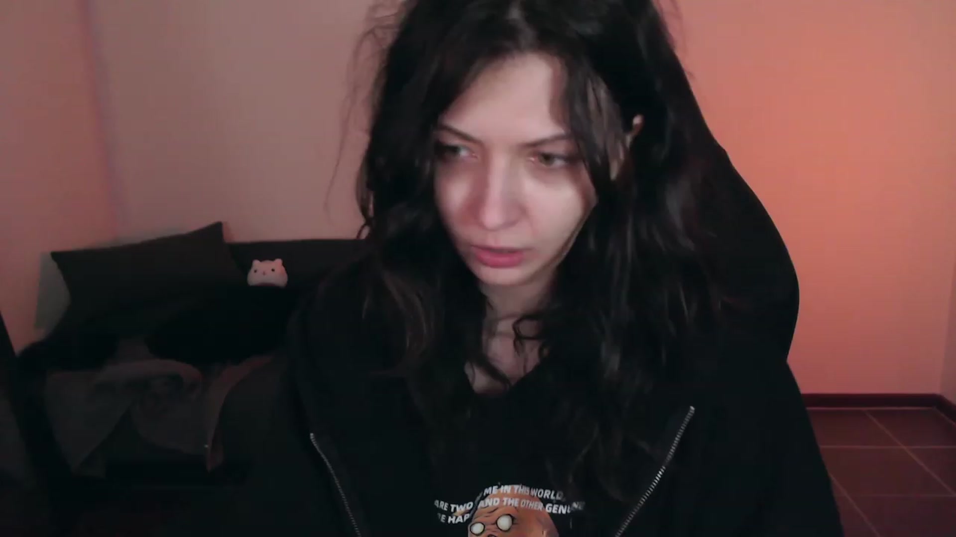 Gallery image thumbnail from RoomToAvoid's myfreecams stream on, 10/16/2023, 04:50 image 8 of 20