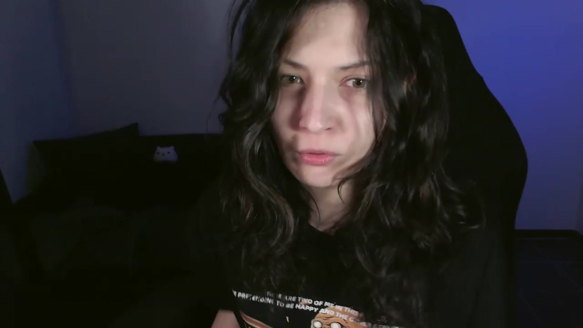 Gallery image thumbnail from RoomToAvoid's myfreecams stream on, 10/16/2023, 06:23 image 15 of 20