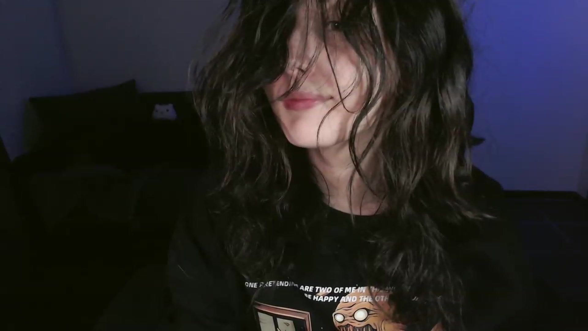 Gallery image thumbnail from RoomToAvoid's myfreecams stream on, 10/16/2023, 06:23 image 17 of 20