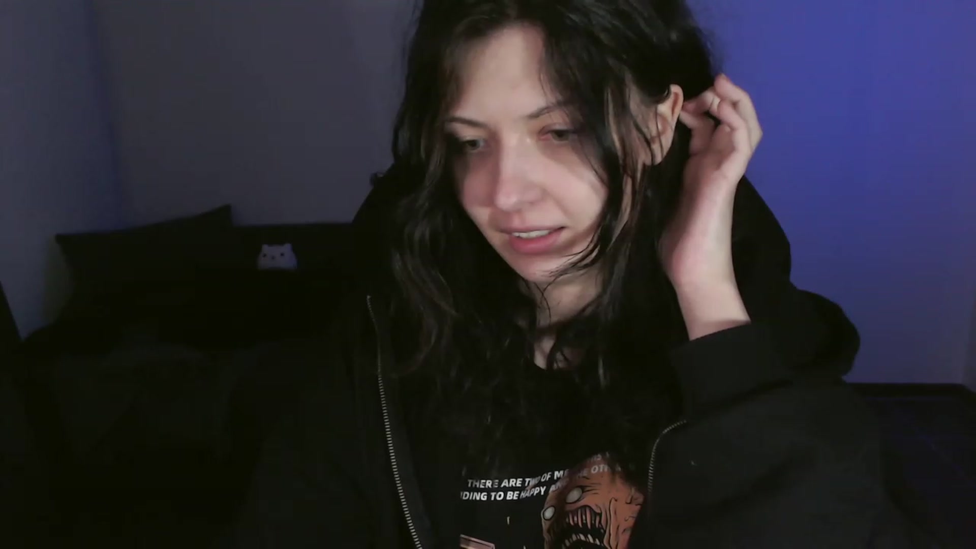 Gallery image thumbnail from RoomToAvoid's myfreecams stream on, 10/16/2023, 06:23 image 10 of 20