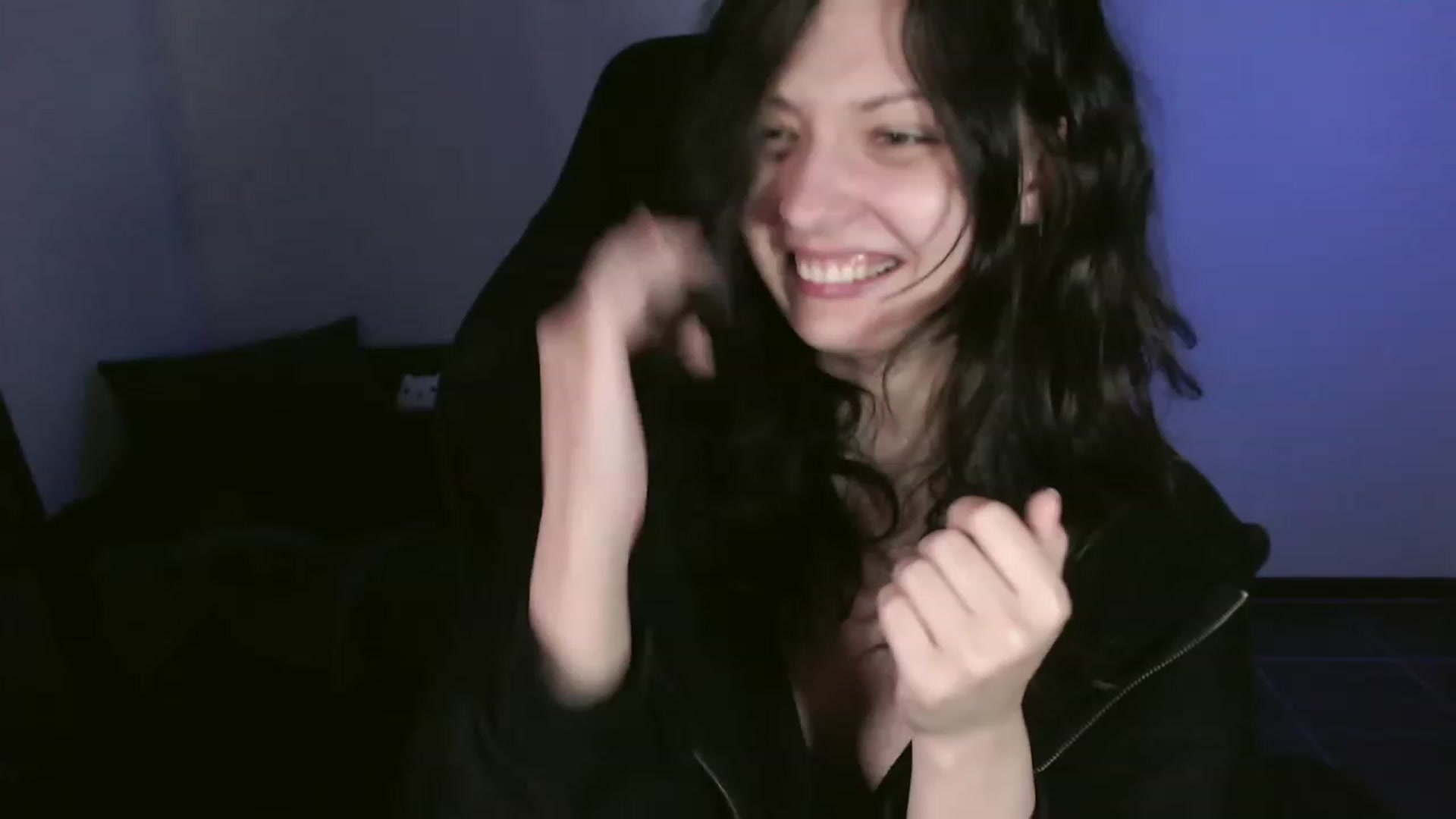 Gallery image thumbnail from RoomToAvoid's myfreecams stream on, 10/16/2023, 07:23 image 11 of 20