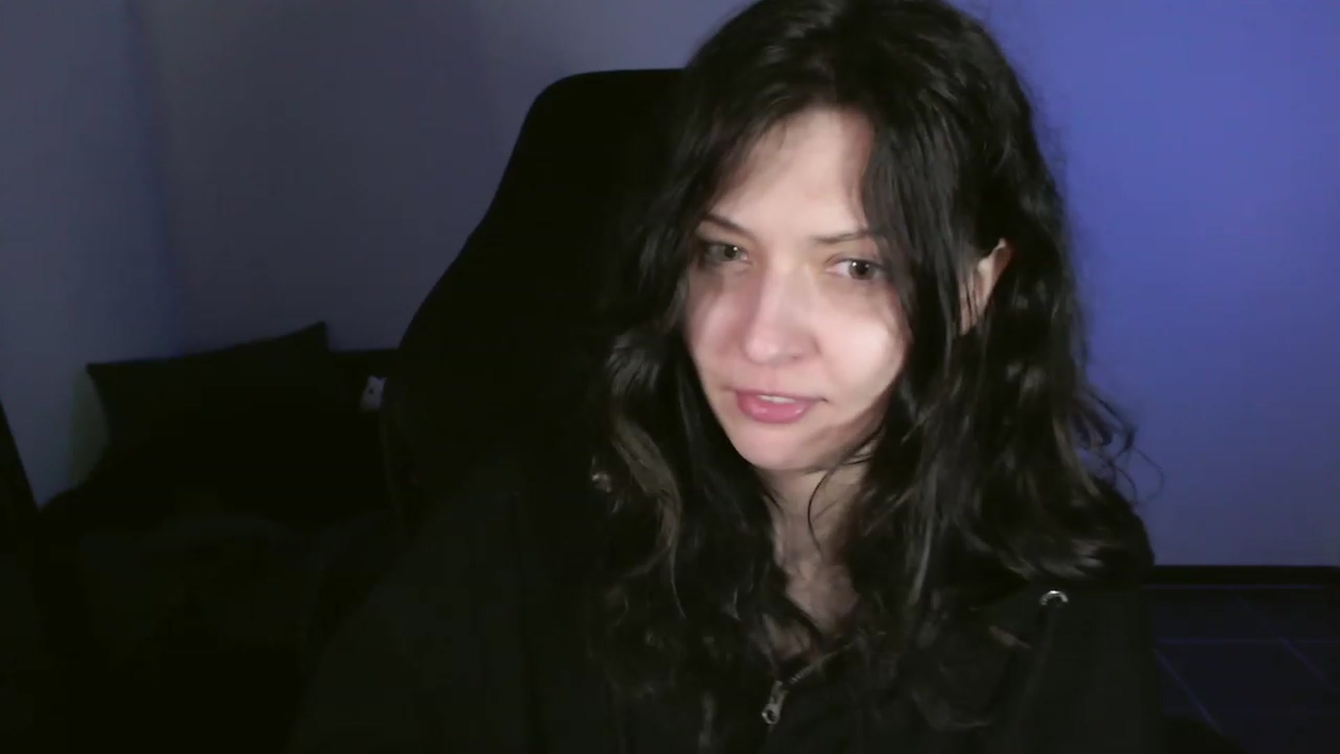 Gallery image thumbnail from RoomToAvoid's myfreecams stream on, 10/16/2023, 07:23 image 18 of 20