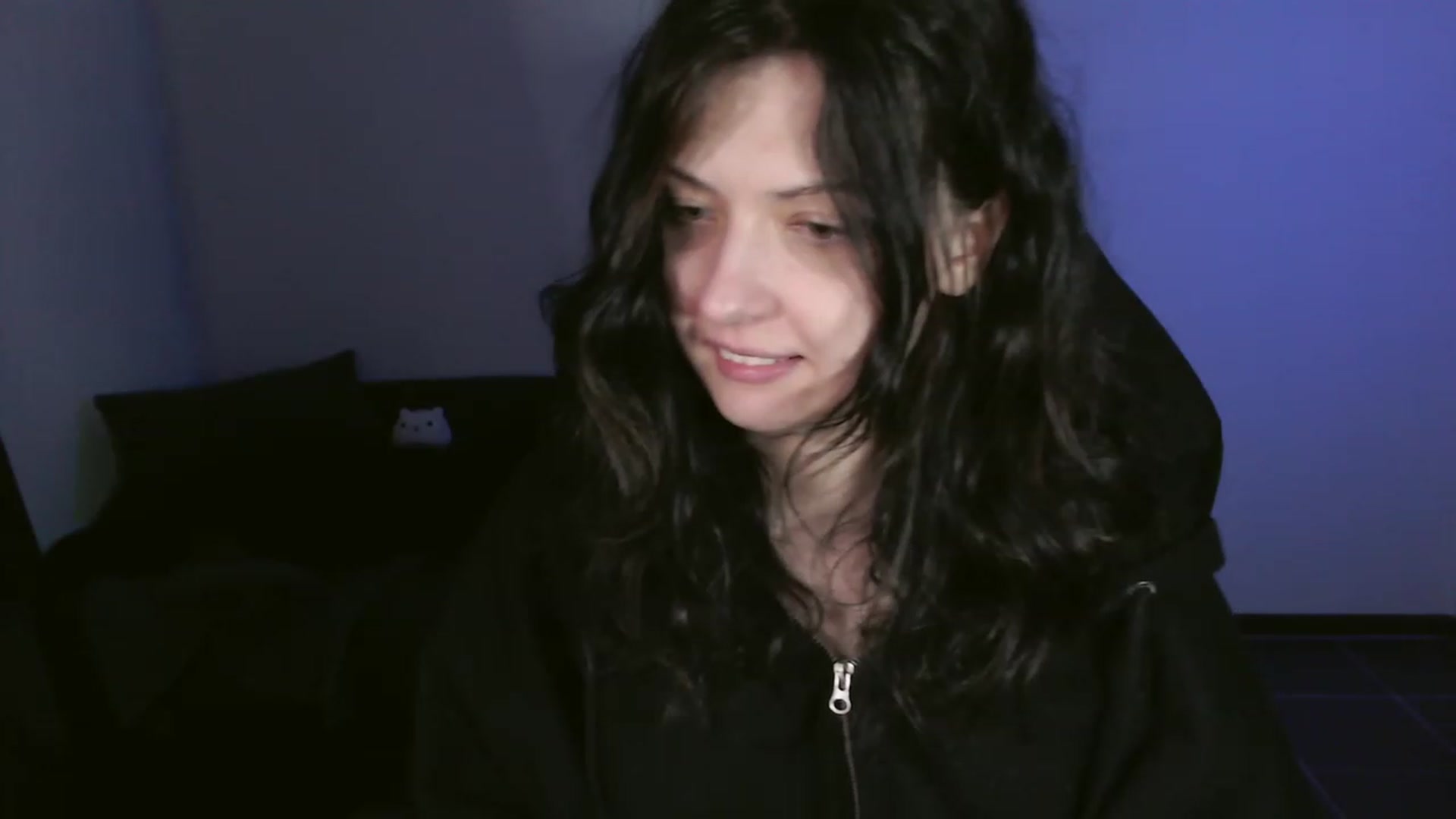 Gallery image thumbnail from RoomToAvoid's myfreecams stream on, 10/16/2023, 07:23 image 19 of 20