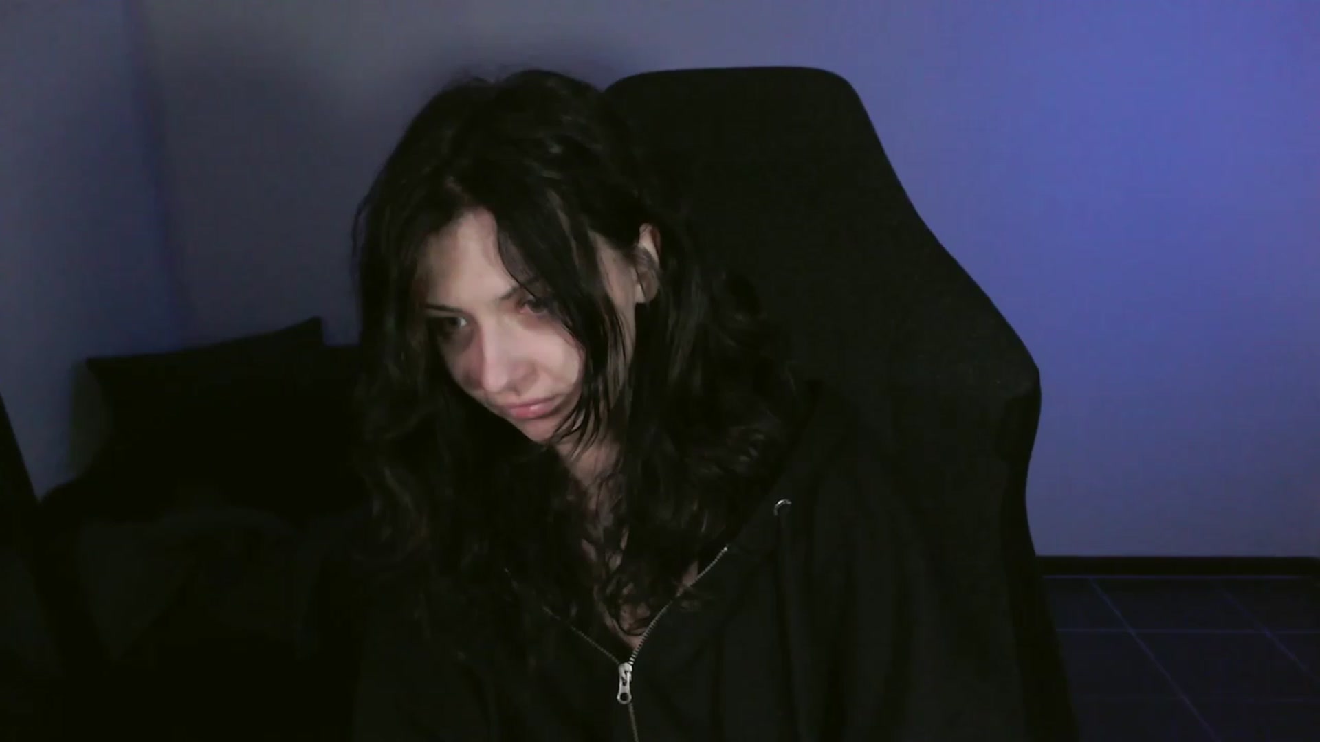 Gallery image thumbnail from RoomToAvoid's myfreecams stream on, 10/16/2023, 07:23 image 15 of 20
