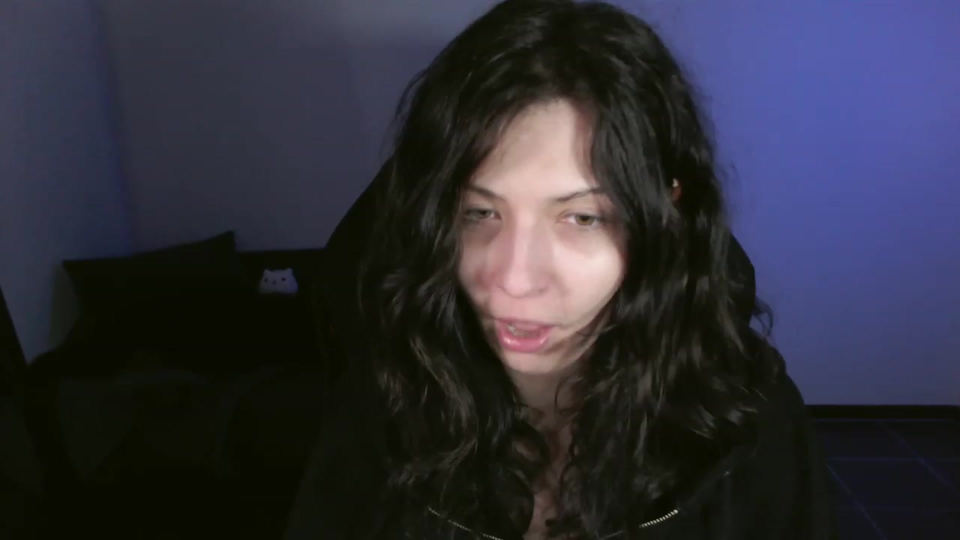 Gallery image thumbnail from RoomToAvoid's myfreecams stream on, 10/16/2023, 07:23 image 14 of 20