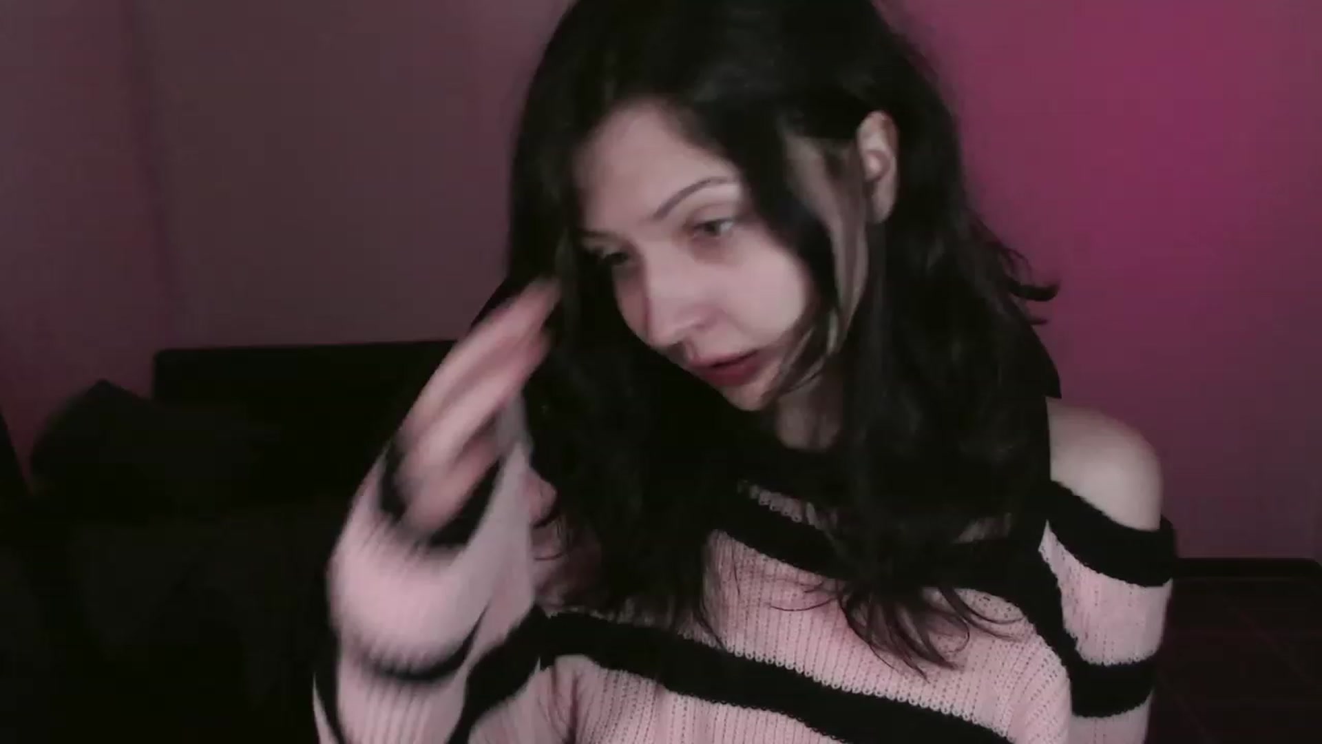 Gallery image thumbnail from RoomToAvoid's myfreecams stream on, 10/17/2023, 02:52 image 13 of 20