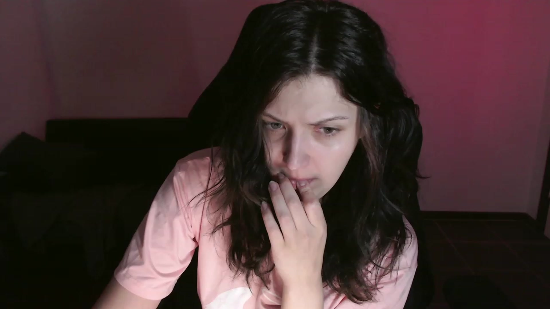 Gallery image thumbnail from RoomToAvoid's myfreecams stream on, 10/17/2023, 05:18 image 20 of 20