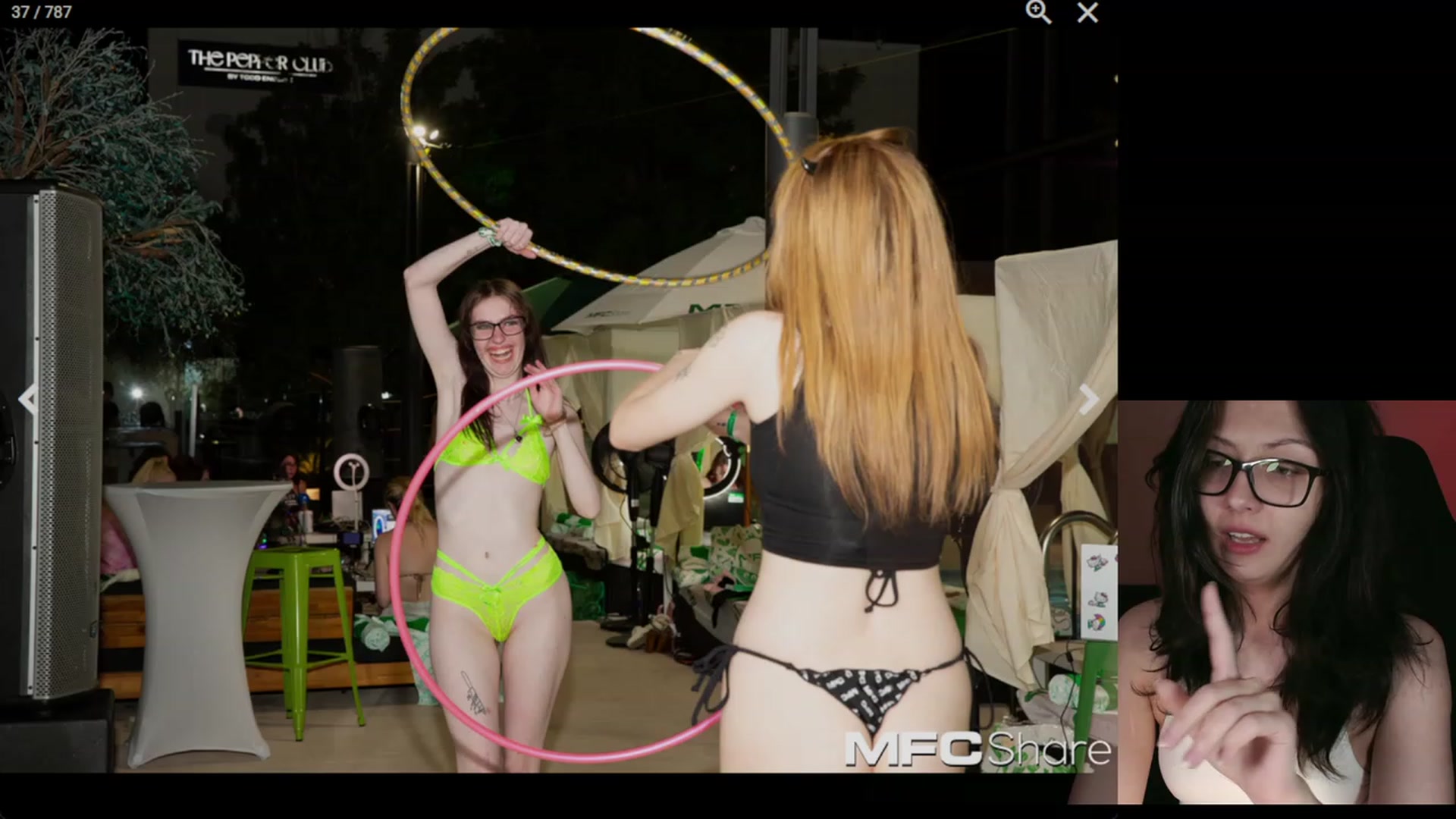 Gallery image thumbnail from RoomToAvoid's myfreecams stream on, 10/18/2023, 04:50 image 2 of 20
