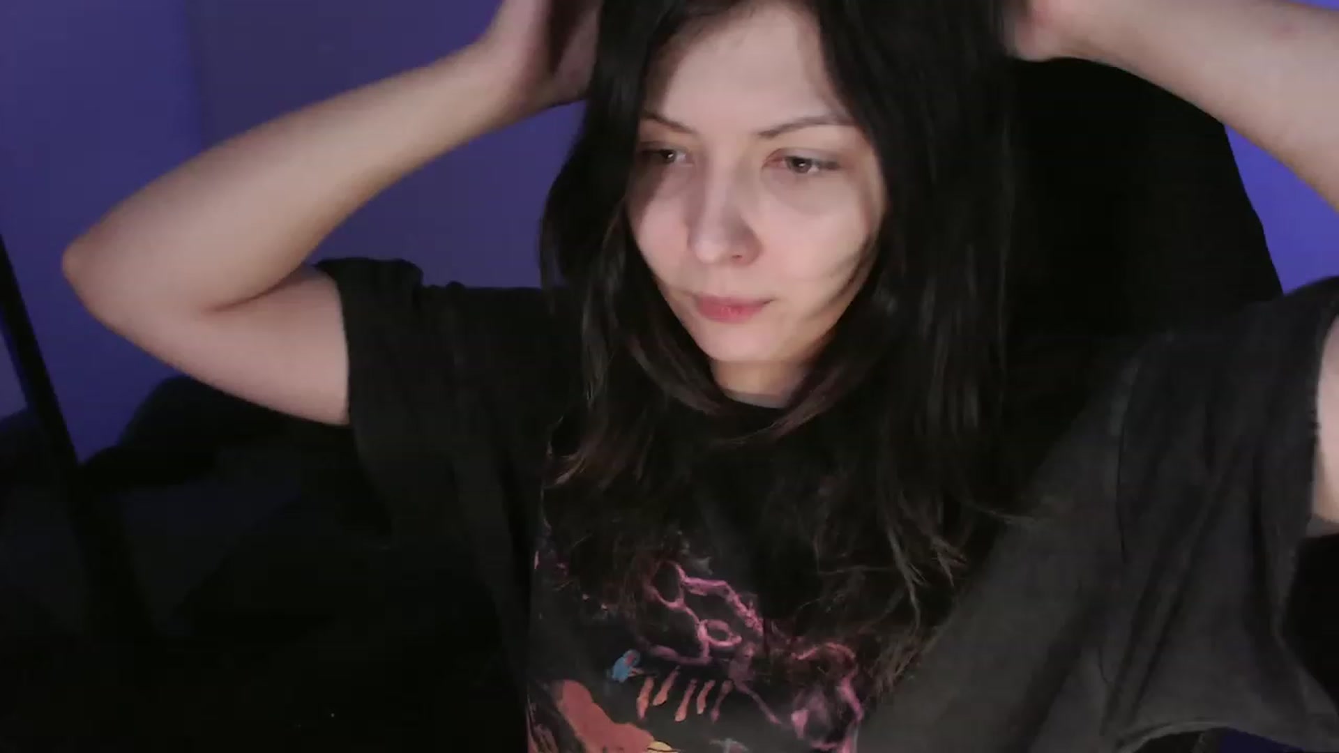 Gallery image thumbnail from RoomToAvoid's myfreecams stream on, 10/20/2023, 01:45 image 12 of 20