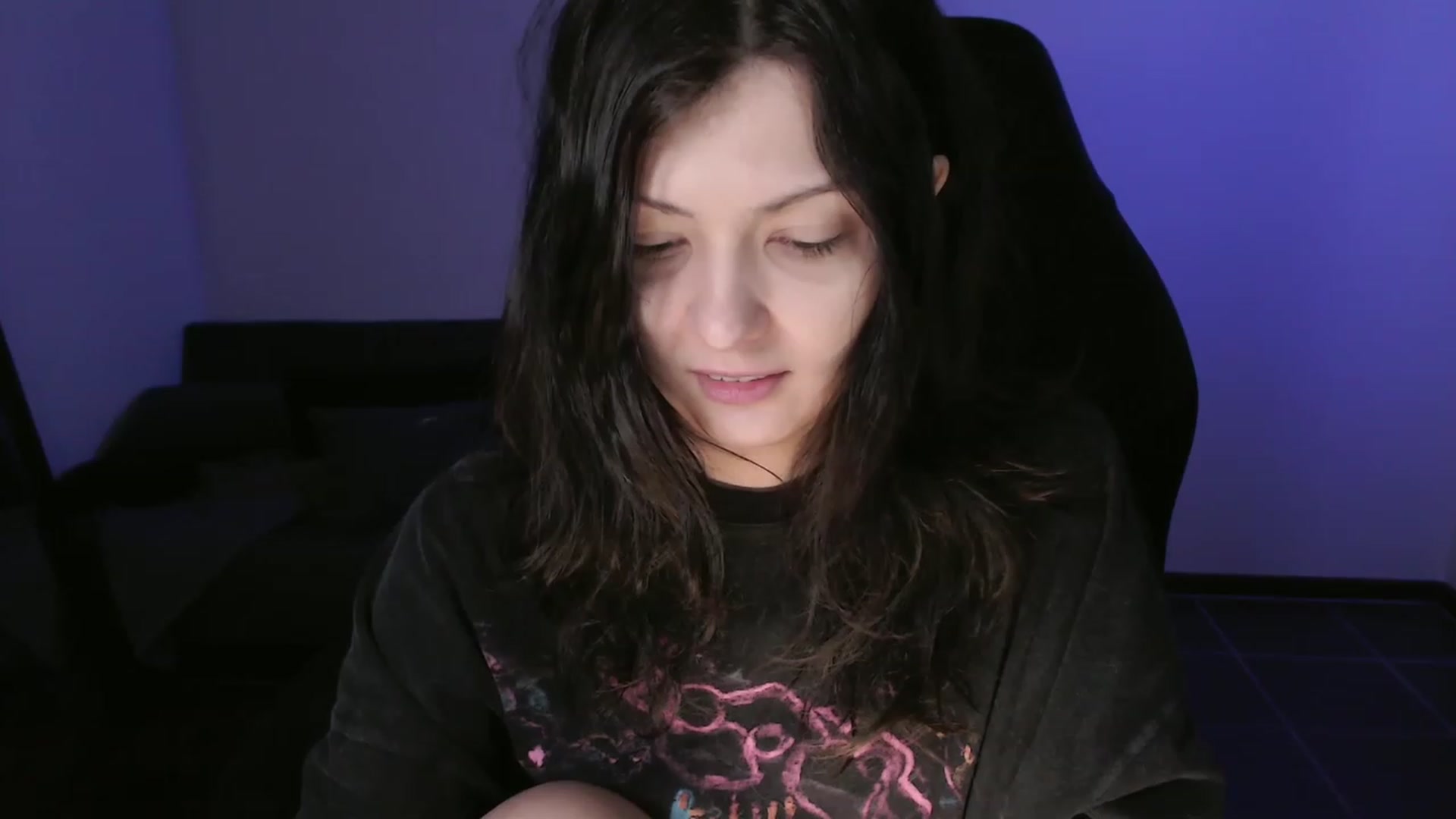 Gallery image thumbnail from RoomToAvoid's myfreecams stream on, 10/20/2023, 01:45 image 1 of 20