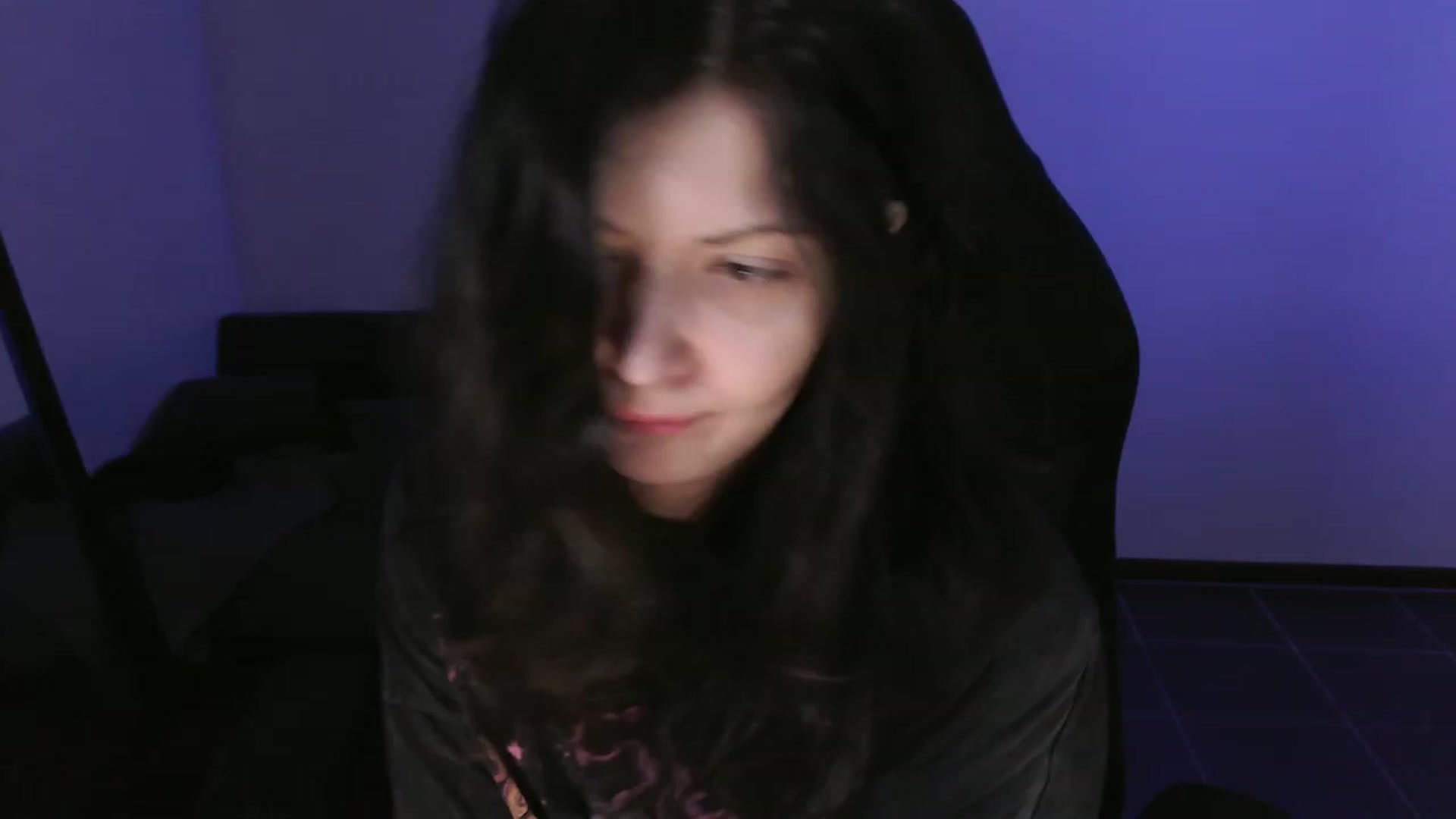 Gallery image thumbnail from RoomToAvoid's myfreecams stream on, 10/20/2023, 01:45 image 15 of 20