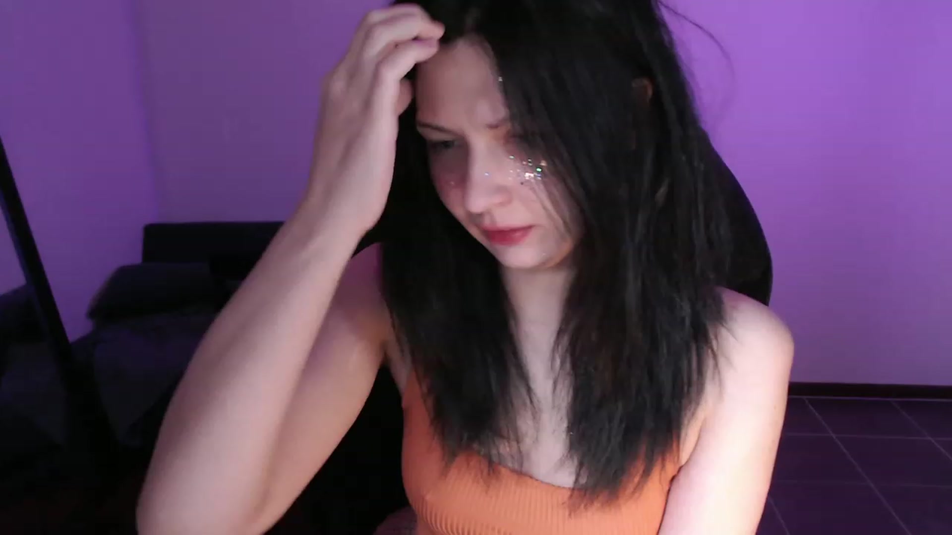 Gallery image thumbnail from RoomToAvoid's myfreecams stream on, 10/23/2023, 23:24 image 18 of 20