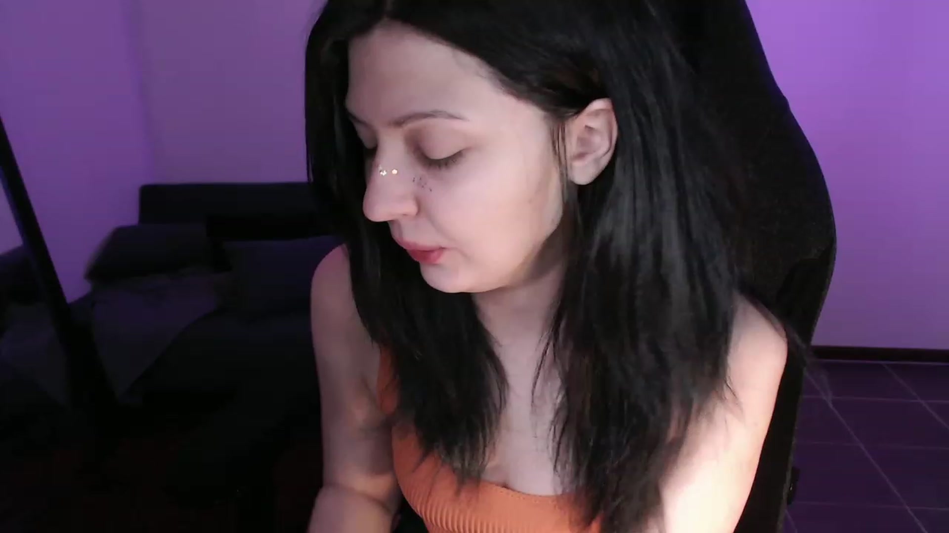 Gallery image thumbnail from RoomToAvoid's myfreecams stream on, 10/23/2023, 23:24 image 6 of 20