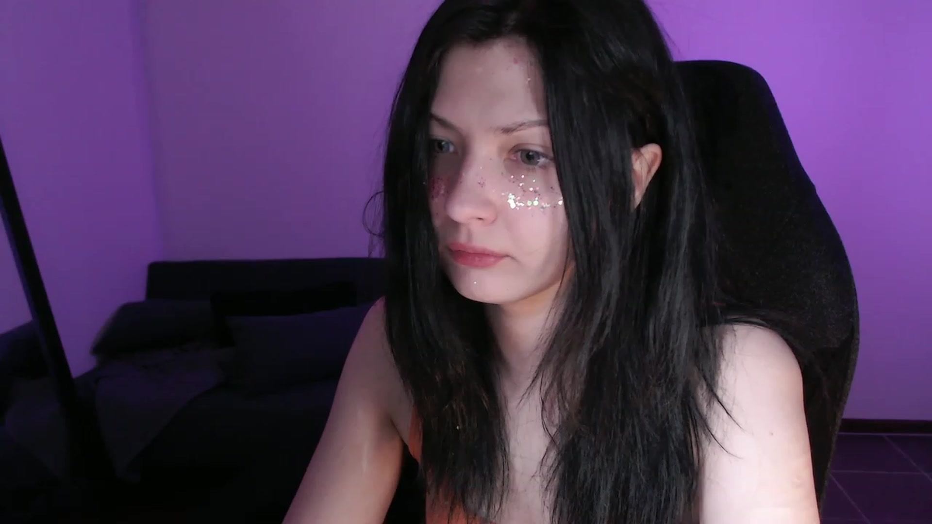 Gallery image thumbnail from RoomToAvoid's myfreecams stream on, 10/23/2023, 23:24 image 11 of 20
