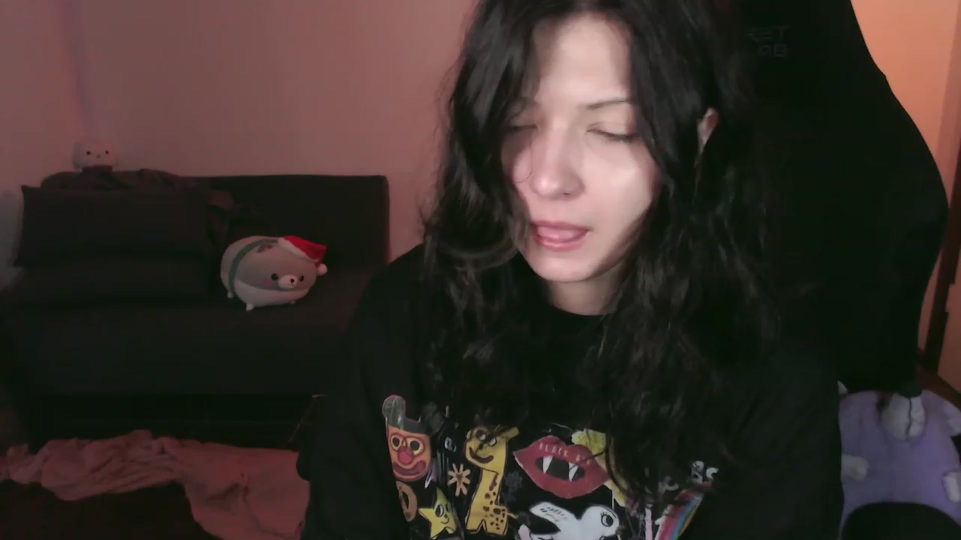 Gallery image thumbnail from RoomToAvoid's myfreecams stream on, 11/11/2023, 24:03 image 12 of 20