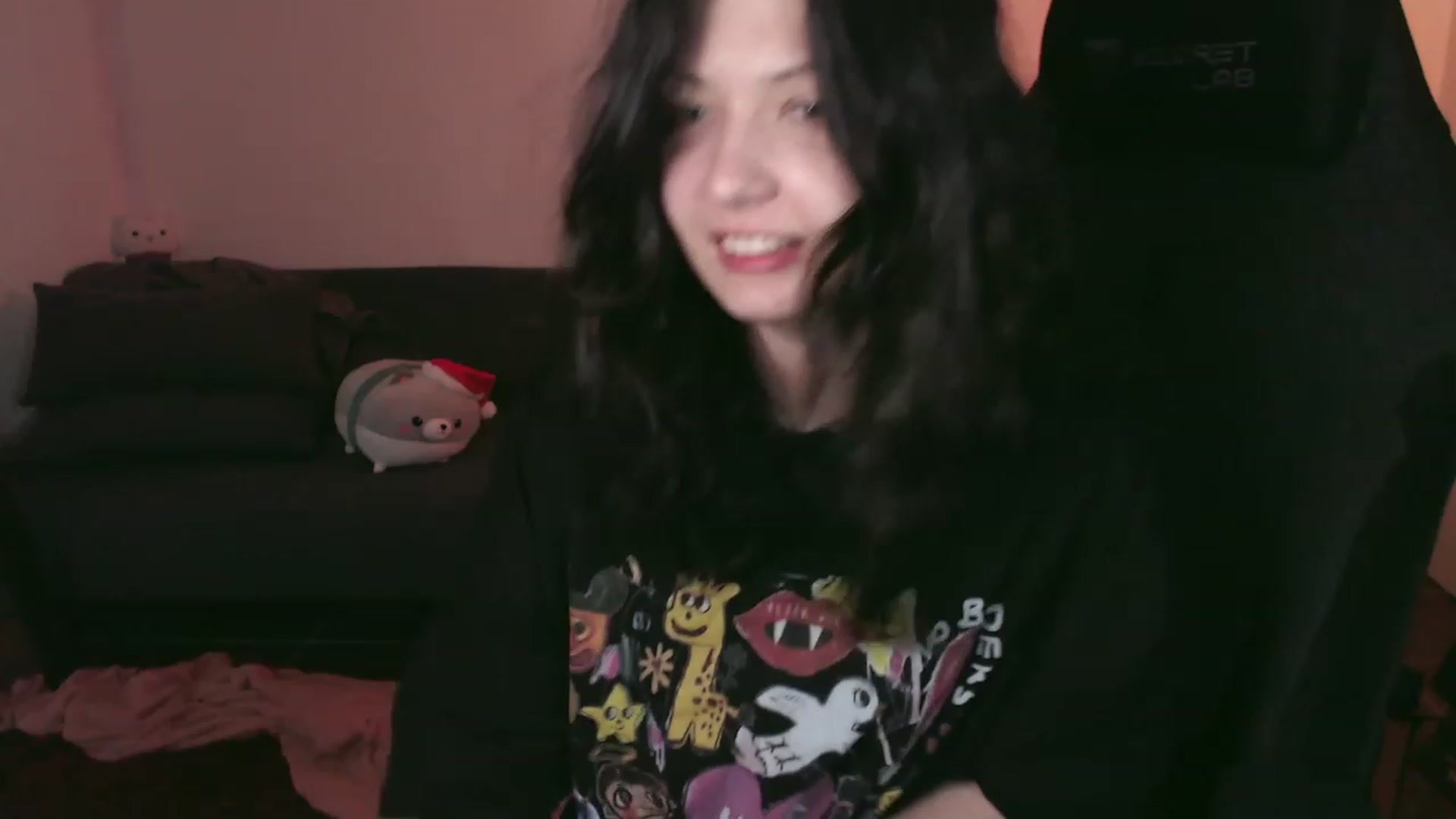 Gallery image thumbnail from RoomToAvoid's myfreecams stream on, 11/11/2023, 24:03 image 4 of 20