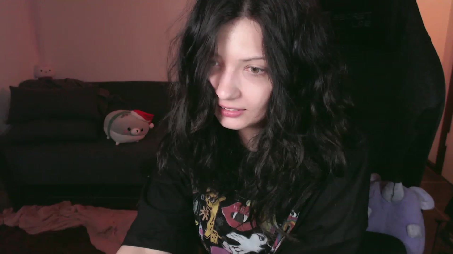 Gallery image thumbnail from RoomToAvoid's myfreecams stream on, 11/11/2023, 24:03 image 15 of 20