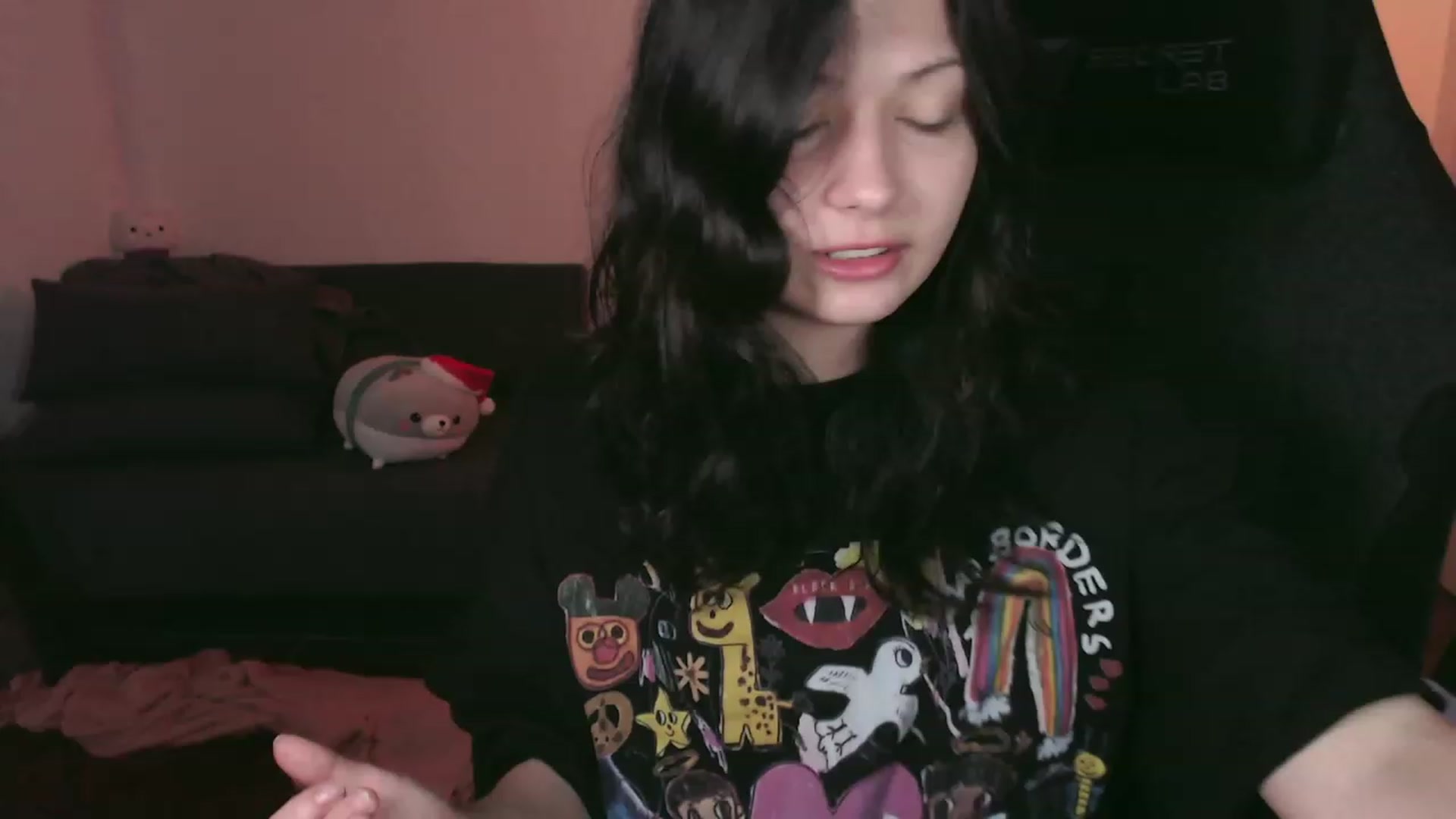 Gallery image thumbnail from RoomToAvoid's myfreecams stream on, 11/11/2023, 24:03 image 6 of 20
