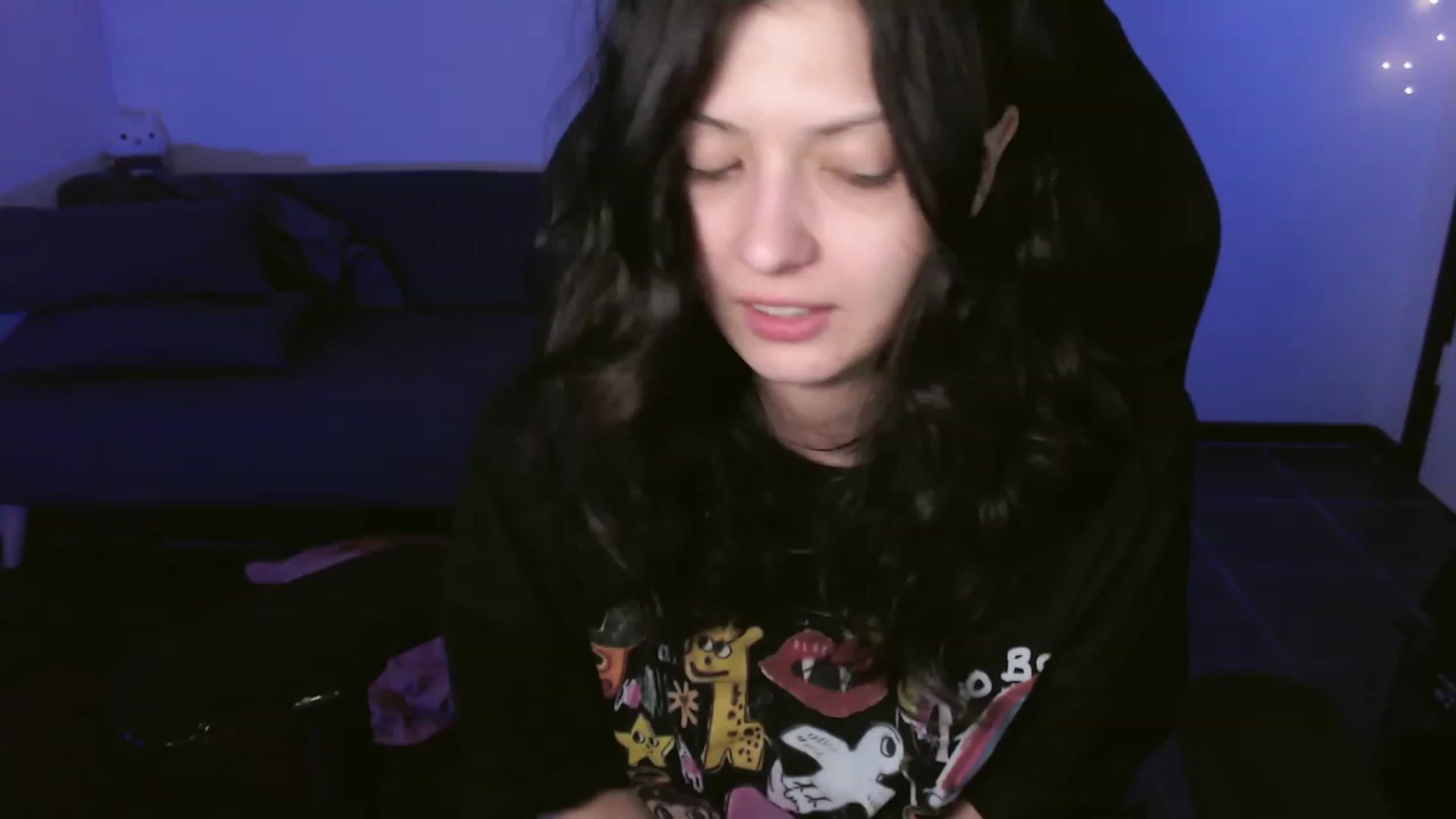 Gallery image thumbnail from RoomToAvoid's myfreecams stream on, 11/11/2023, 05:36 image 5 of 20