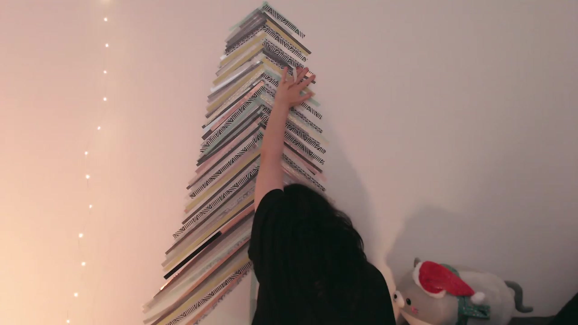 Gallery image thumbnail from RoomToAvoid's myfreecams stream on, 11/17/2023, 04:09 image 5 of 20