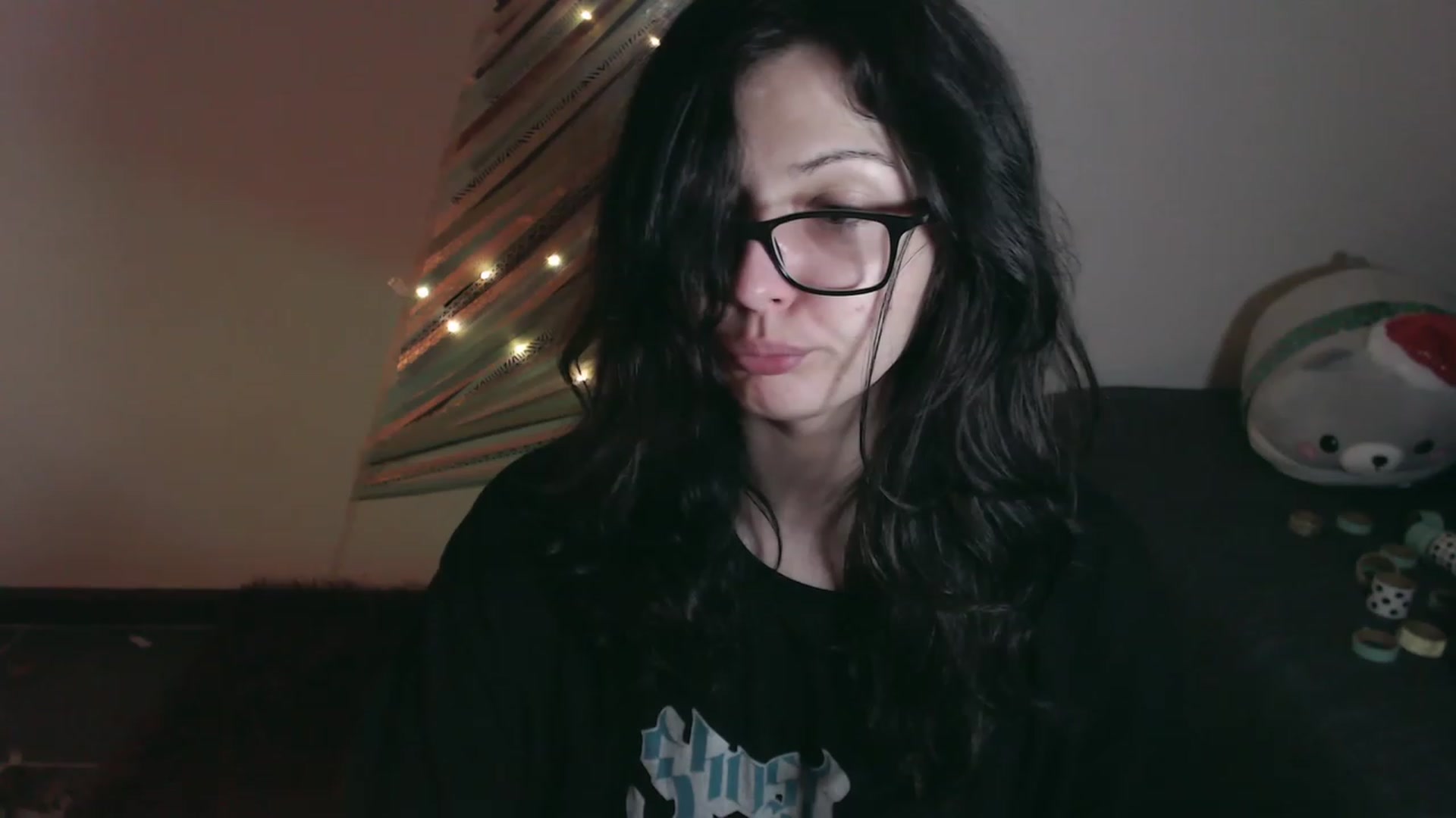 Gallery image thumbnail from RoomToAvoid's myfreecams stream on, 11/17/2023, 05:53 image 14 of 20