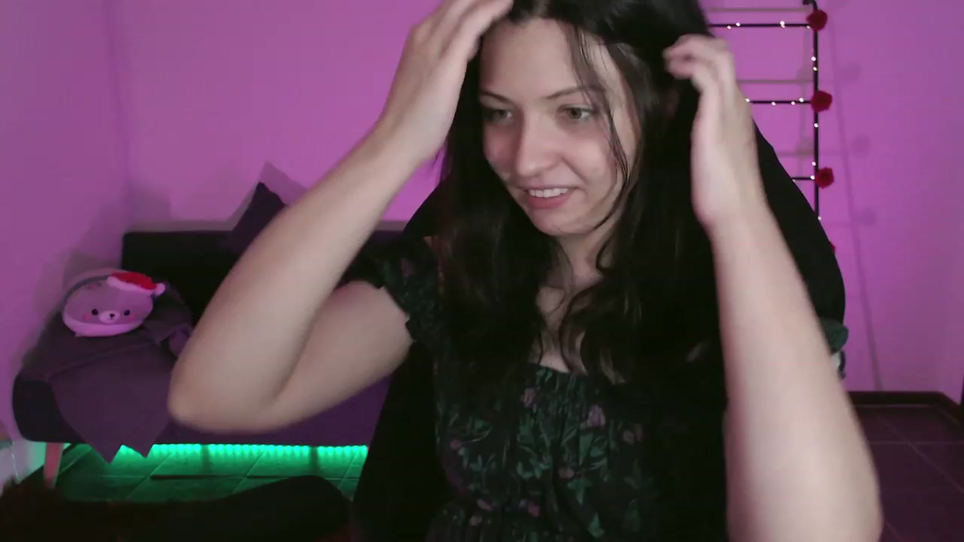 Gallery image thumbnail from RoomToAvoid's myfreecams stream on, 11/18/2023, 03:07 image 14 of 20