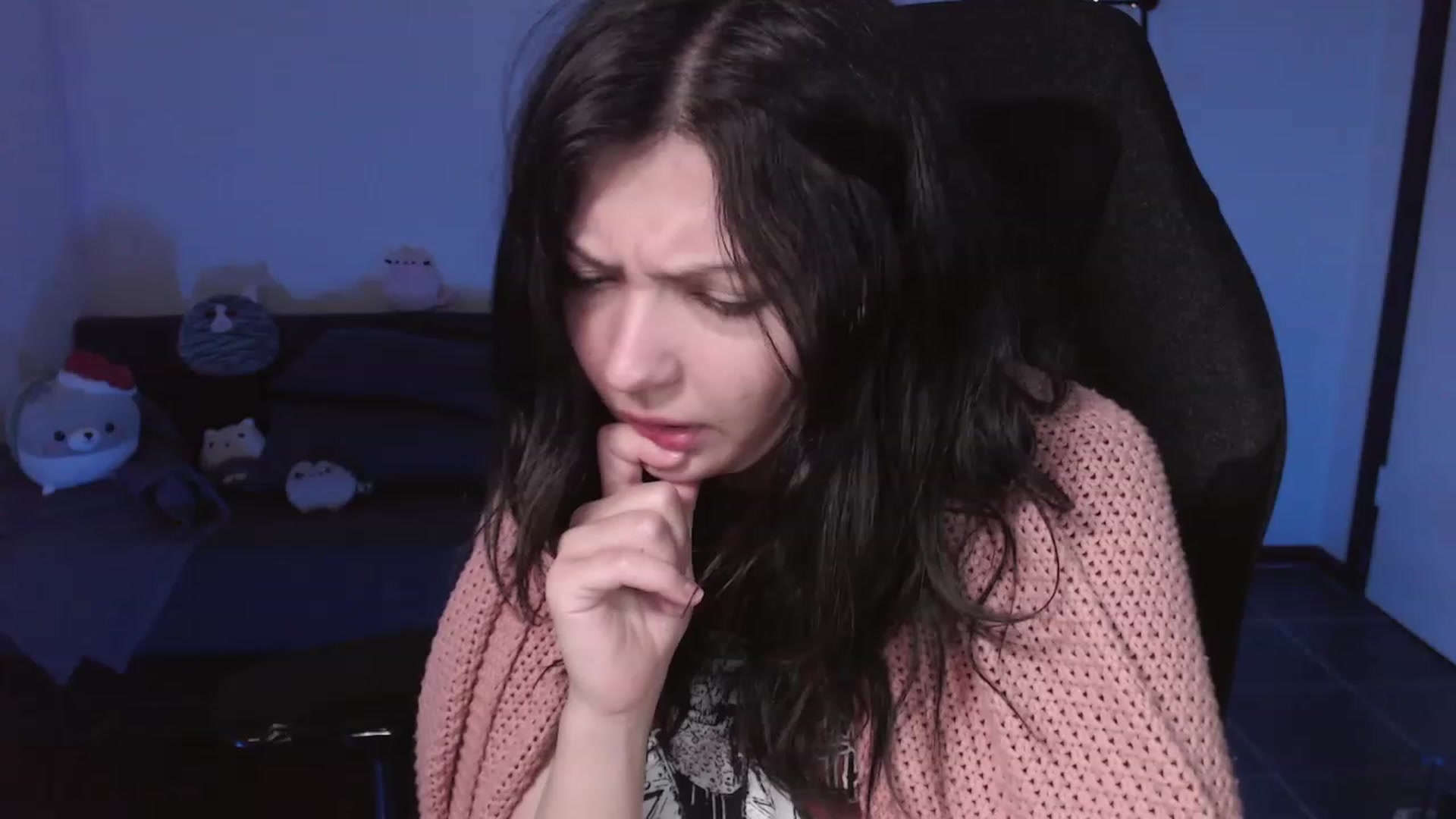 Gallery image thumbnail from RoomToAvoid's myfreecams stream on, 11/19/2023, 24:02 image 20 of 20