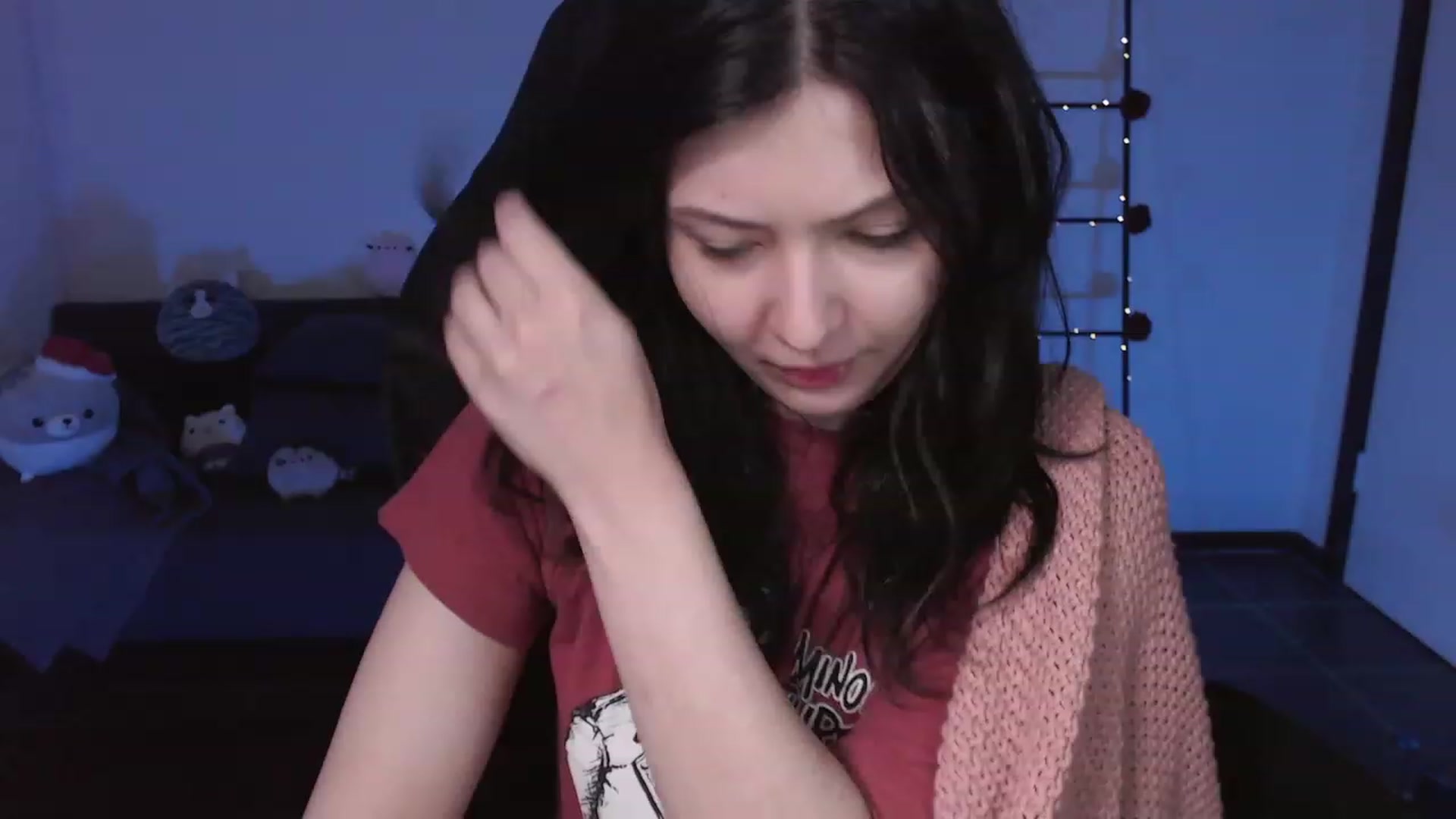 Gallery image thumbnail from RoomToAvoid's myfreecams stream on, 11/19/2023, 24:02 image 11 of 20