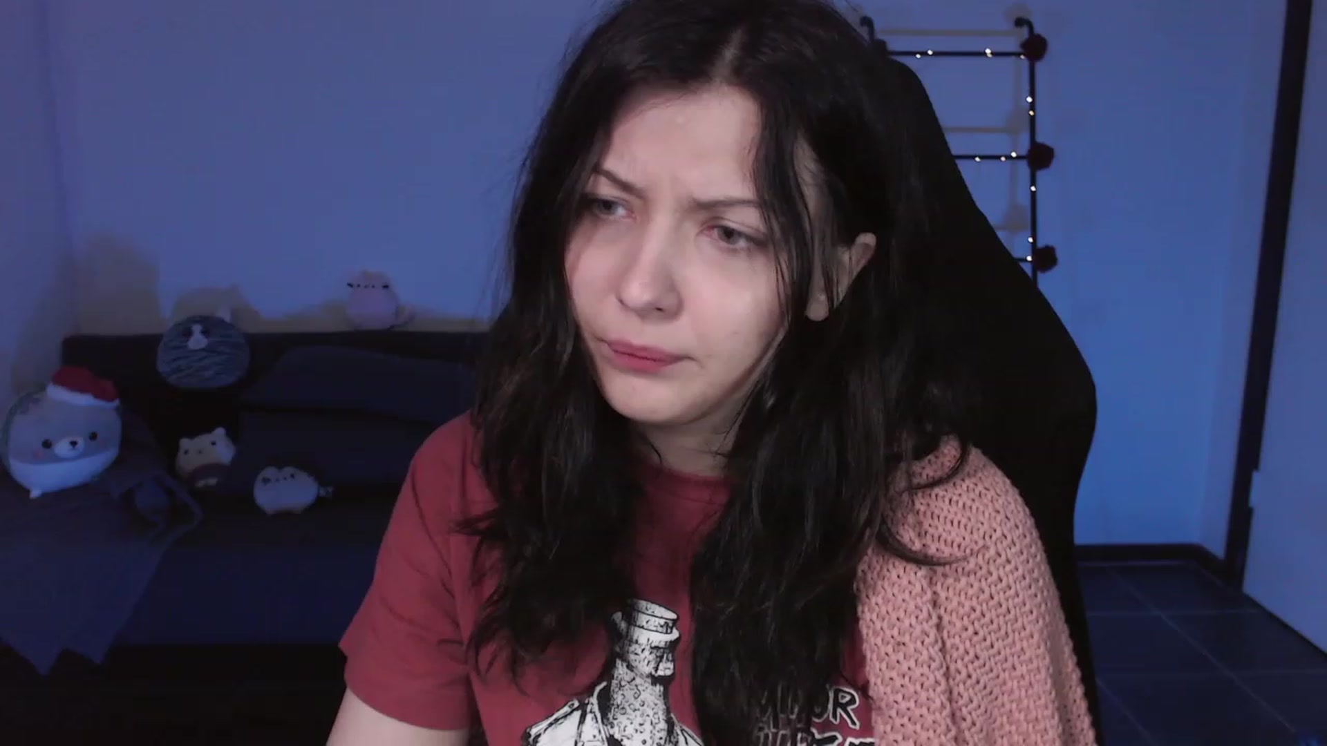Gallery image thumbnail from RoomToAvoid's myfreecams stream on, 11/19/2023, 24:02 image 7 of 20