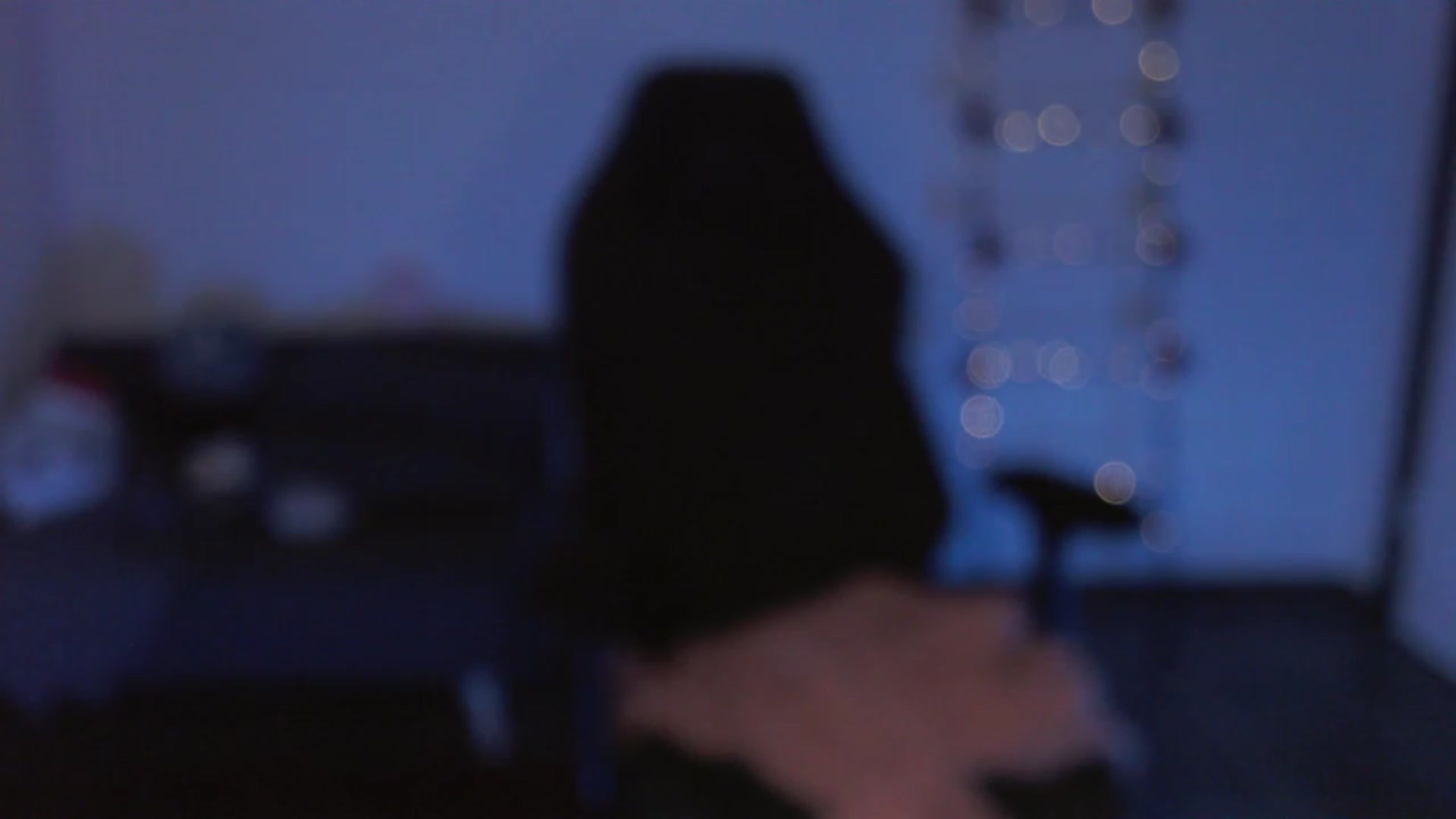 Gallery image thumbnail from RoomToAvoid's myfreecams stream on, 11/19/2023, 24:02 image 14 of 20