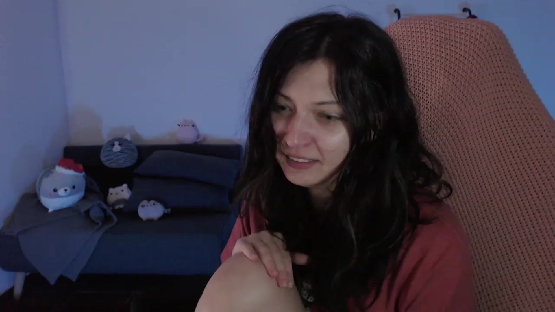 Gallery image thumbnail from RoomToAvoid's myfreecams stream on, 11/19/2023, 03:51 image 14 of 20