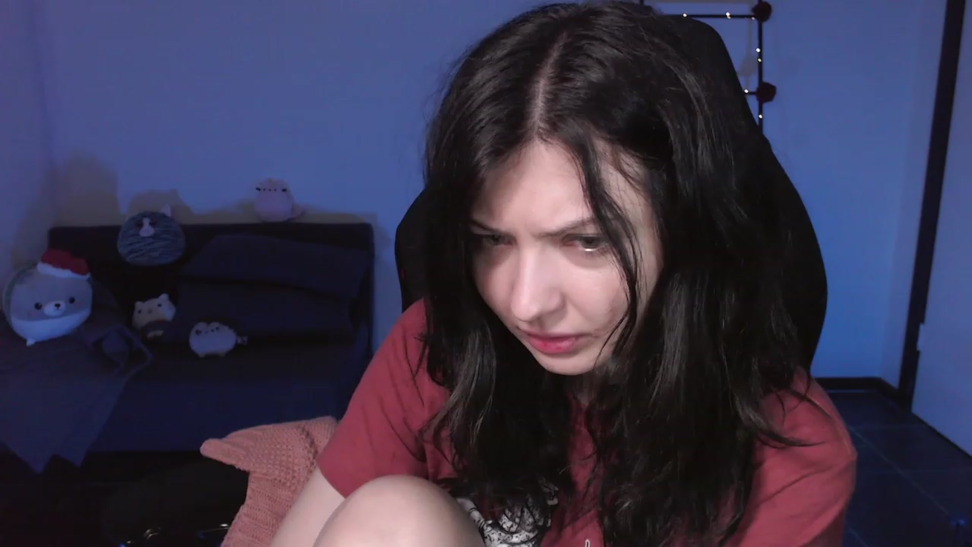 Gallery image thumbnail from RoomToAvoid's myfreecams stream on, 11/19/2023, 03:51 image 3 of 20