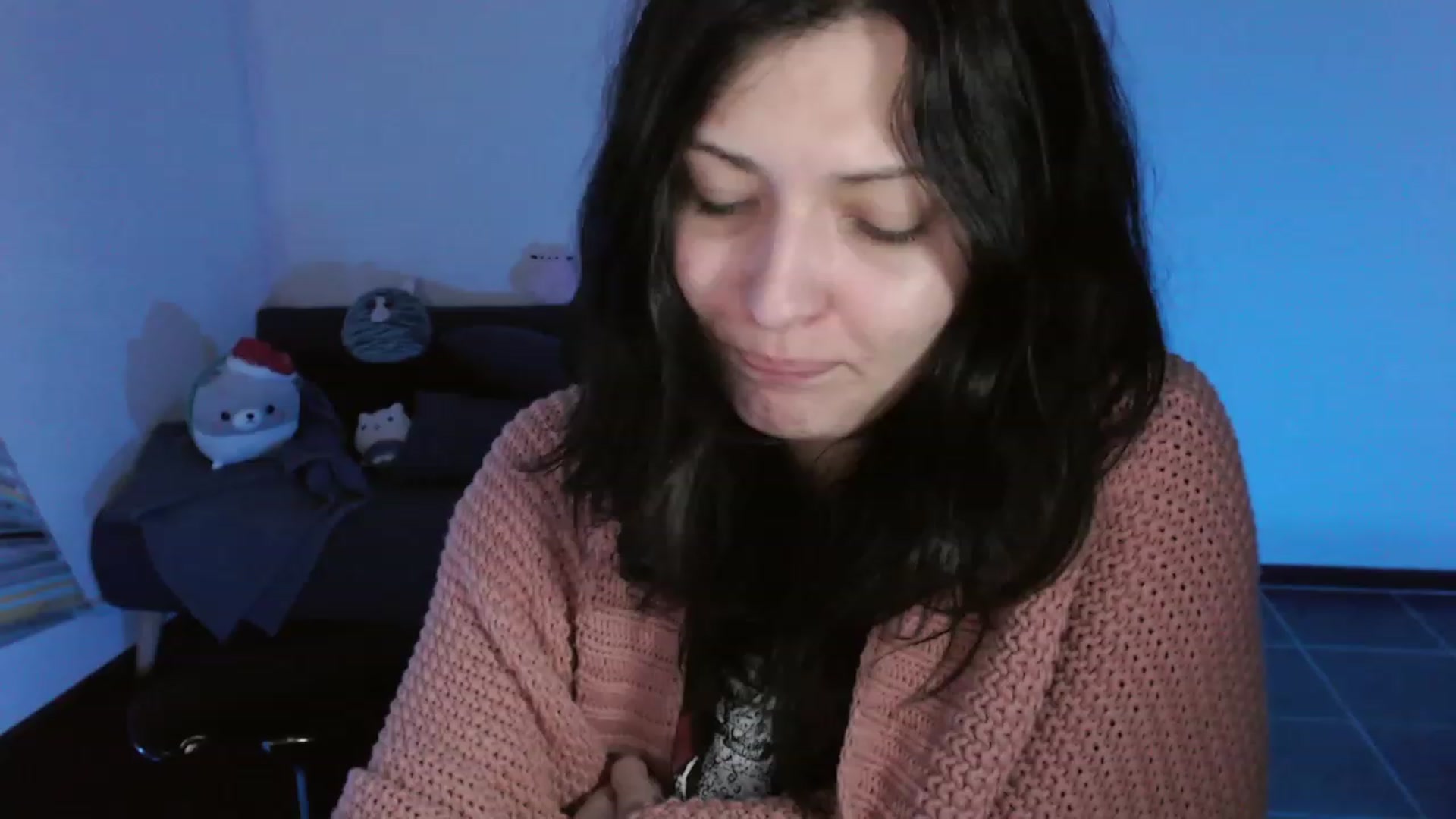 Gallery image thumbnail from RoomToAvoid's myfreecams stream on, 11/19/2023, 07:52 image 17 of 20