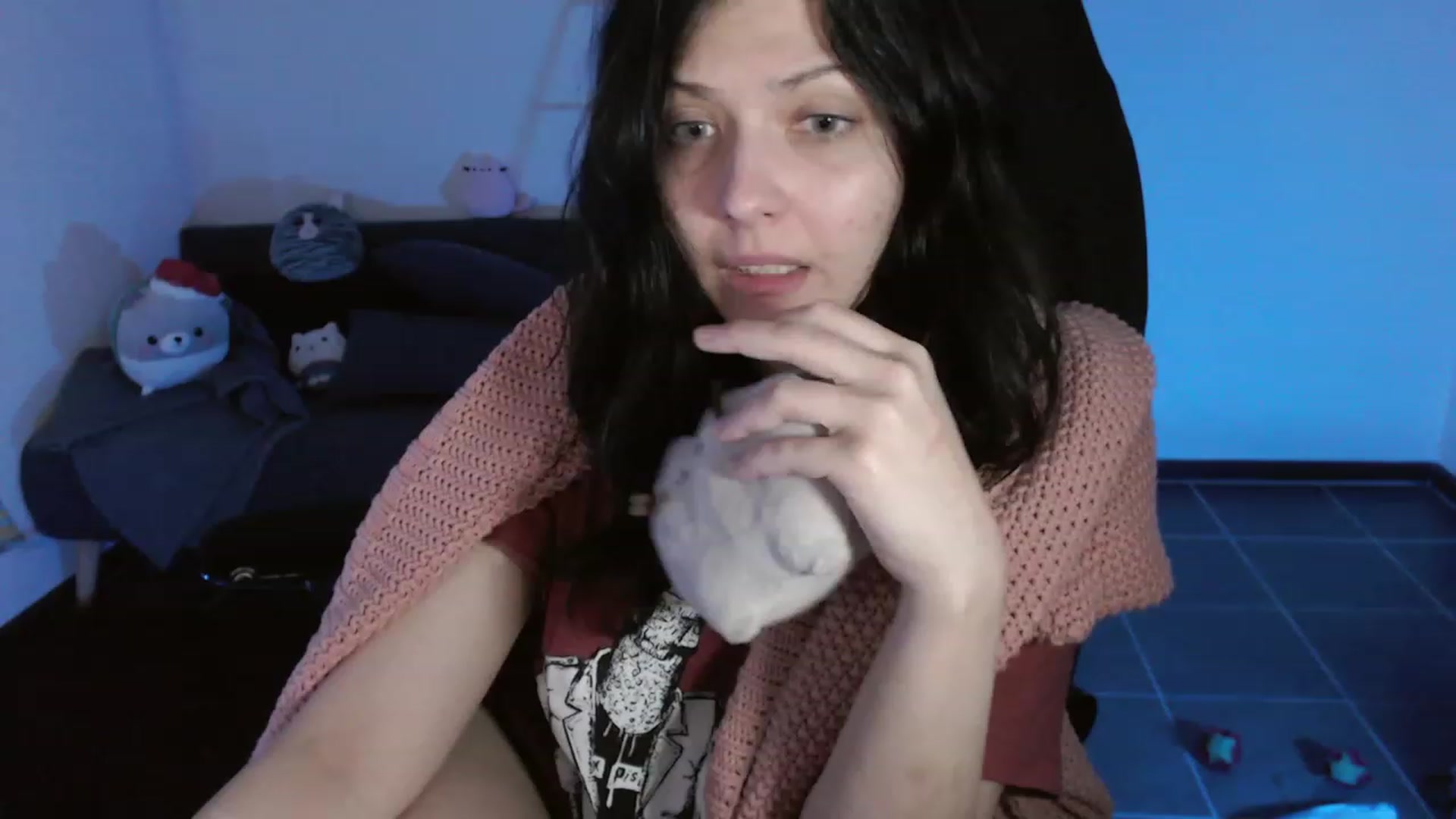 Gallery image thumbnail from RoomToAvoid's myfreecams stream on, 11/19/2023, 07:52 image 9 of 20