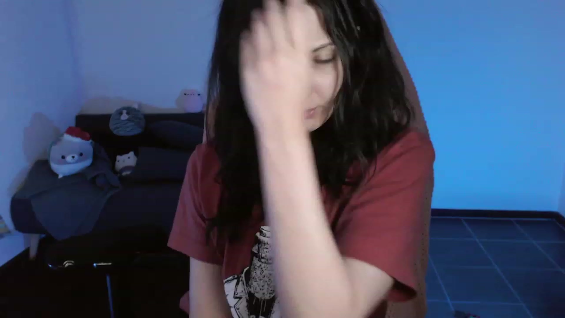 Gallery image thumbnail from RoomToAvoid's myfreecams stream on, 11/19/2023, 07:52 image 6 of 20