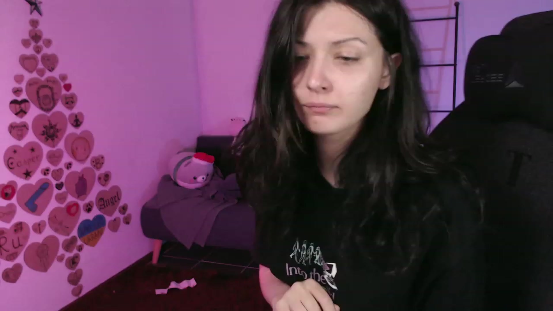 Gallery image thumbnail from RoomToAvoid's myfreecams stream on, 11/22/2023, 02:30 image 1 of 20