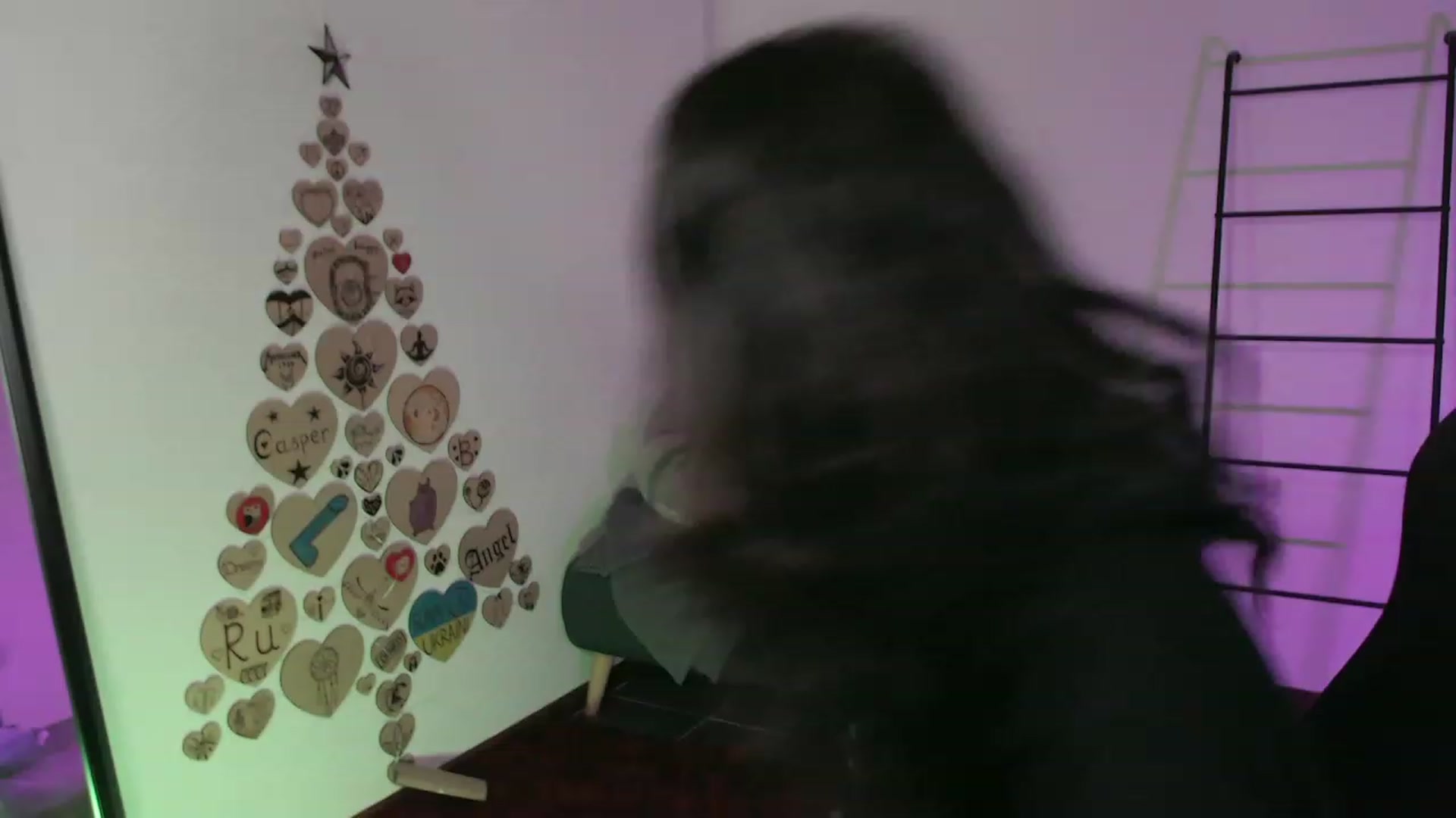 Gallery image thumbnail from RoomToAvoid's myfreecams stream on, 11/22/2023, 02:30 image 18 of 20