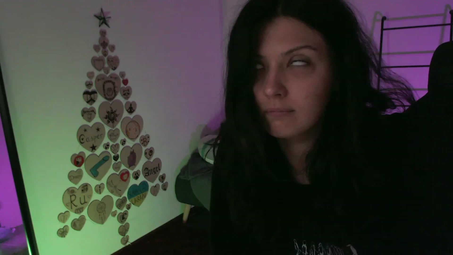 Gallery image thumbnail from RoomToAvoid's myfreecams stream on, 11/22/2023, 03:49 image 1 of 20