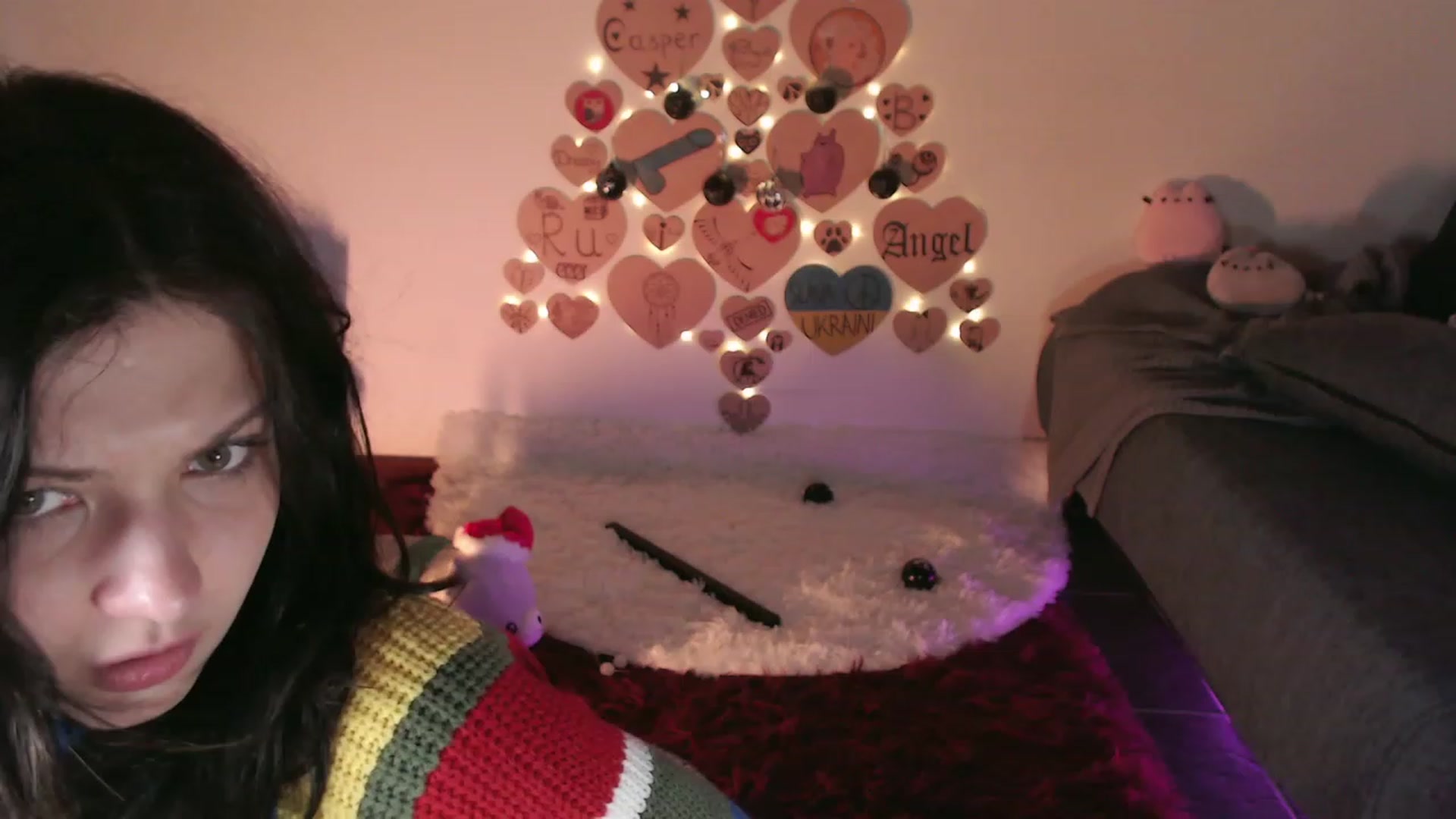Gallery image thumbnail from RoomToAvoid's myfreecams stream on, 11/24/2023, 01:01 image 13 of 20
