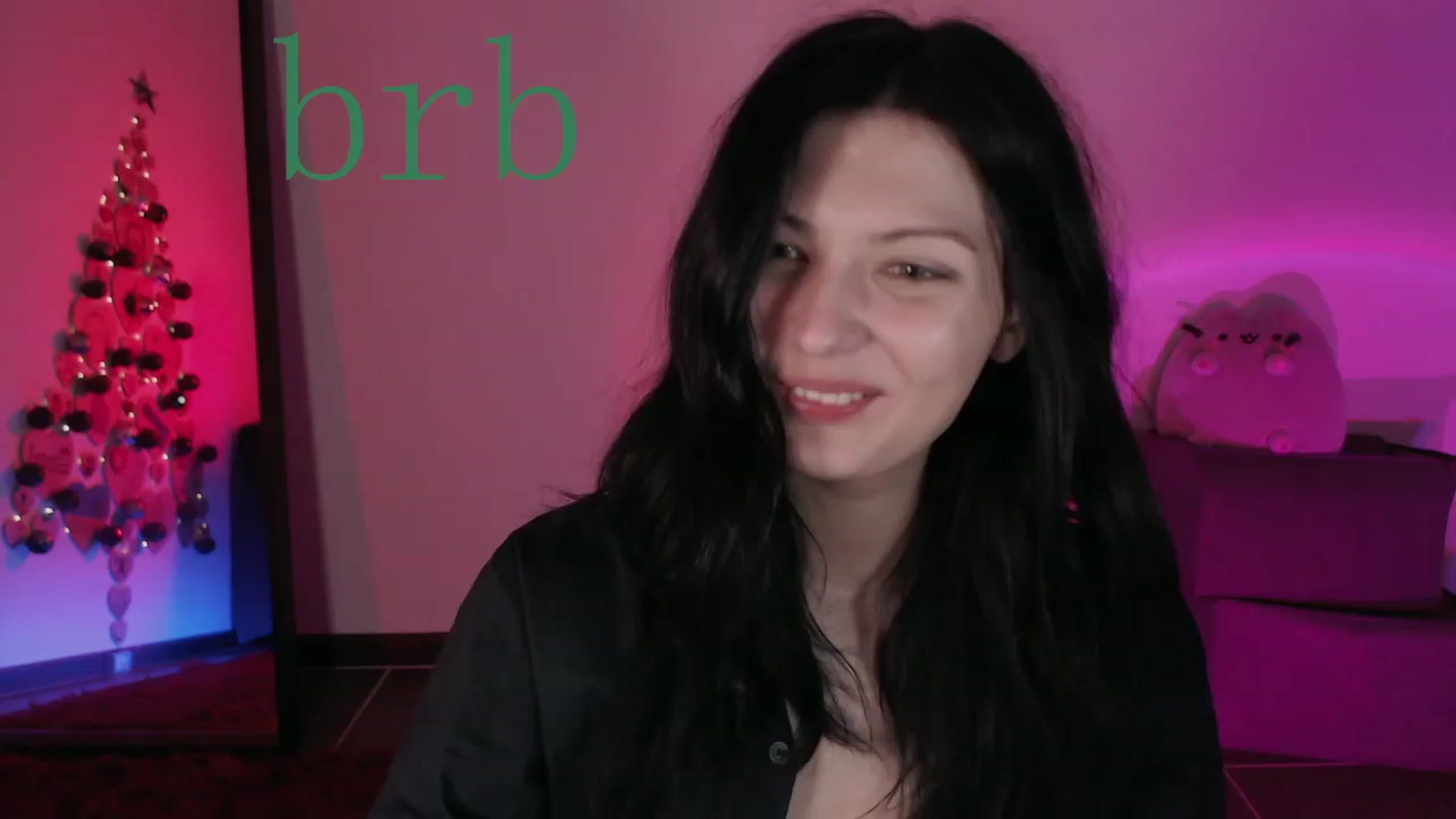 Gallery image thumbnail from RoomToAvoid's myfreecams stream on, 12/04/2023, 01:56 image 16 of 20