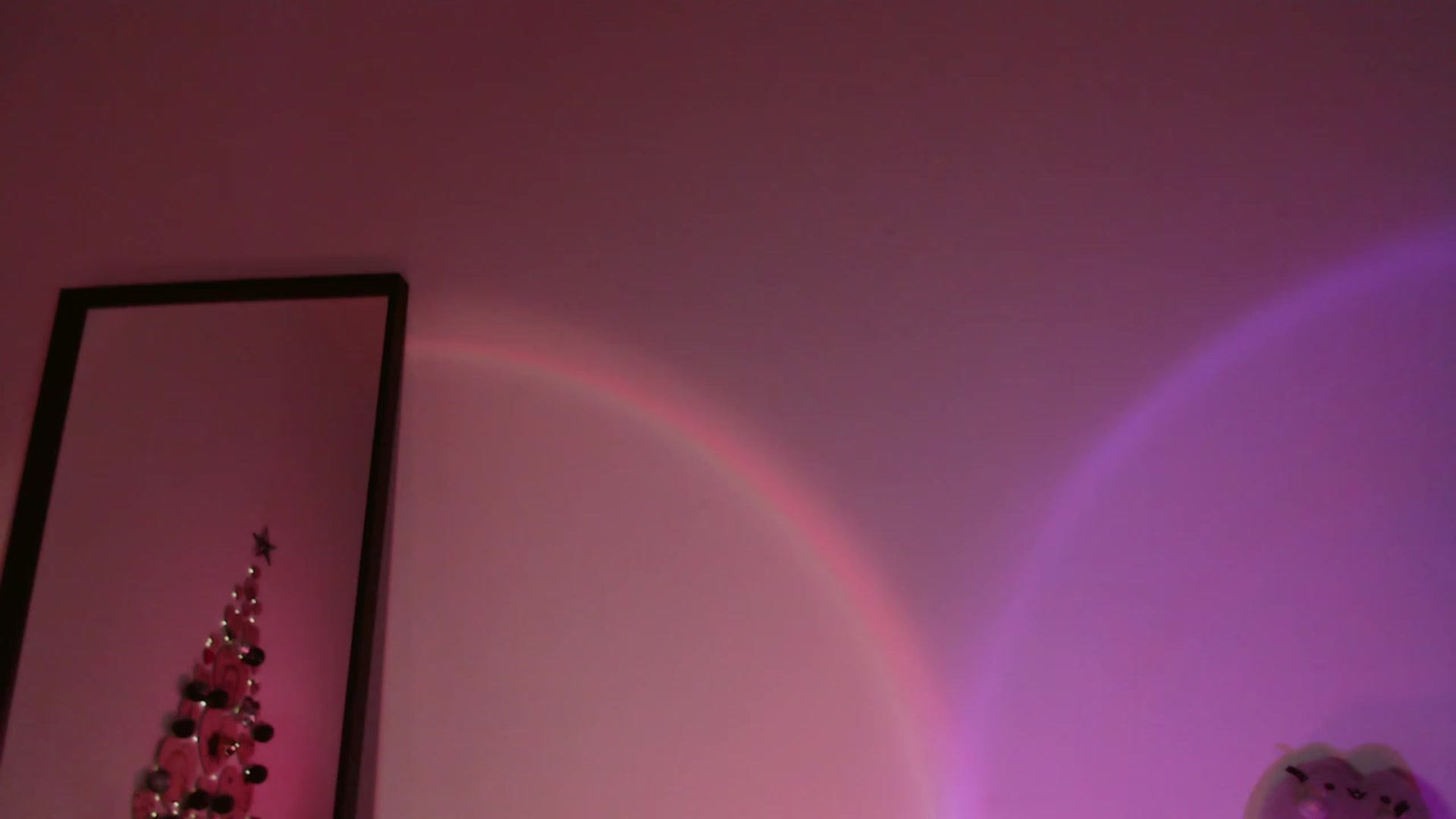 Gallery image thumbnail from RoomToAvoid's myfreecams stream on, 12/05/2023, 03:50 image 8 of 20